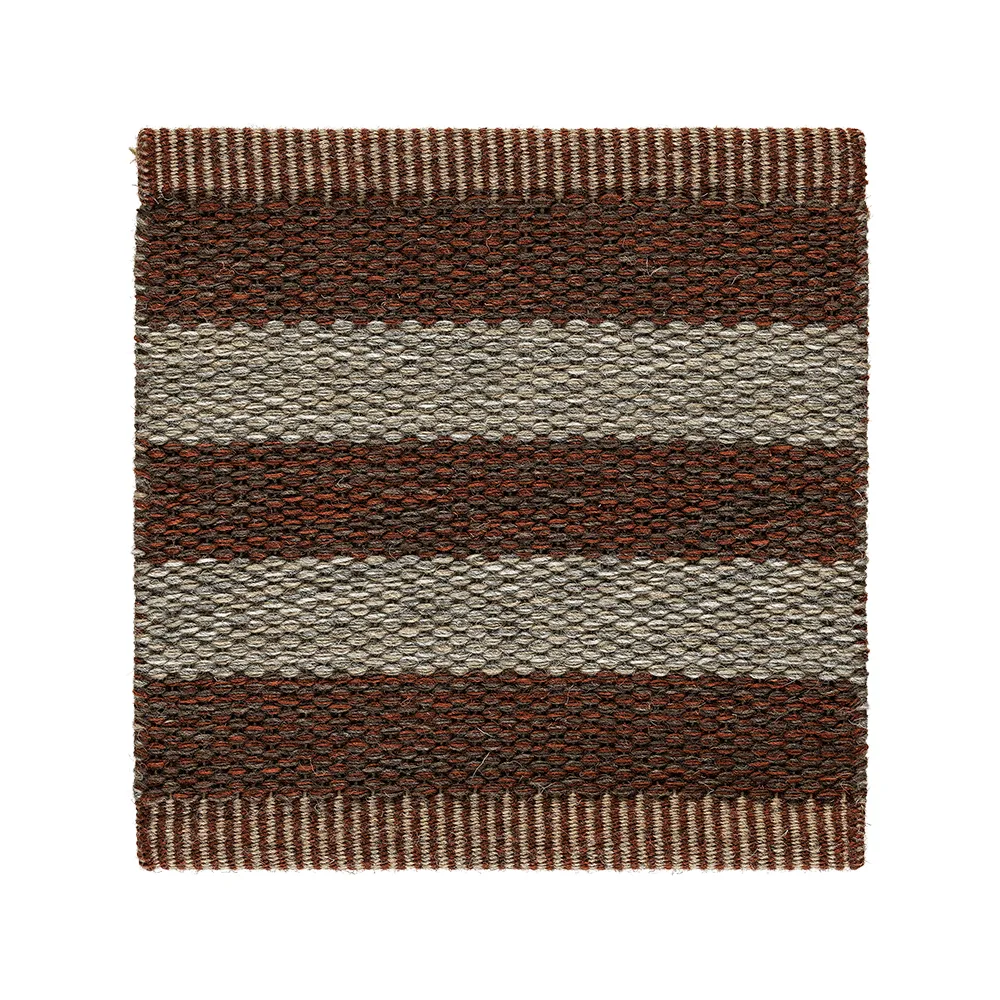 Kasthall Narrow Stripe Icon matta Red clay 240x160 cm