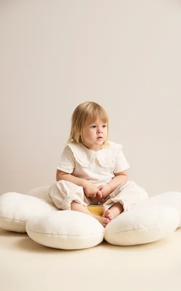 Blomma golvkudde - Naturvit, Ø100x15 cm - Kid's Concept