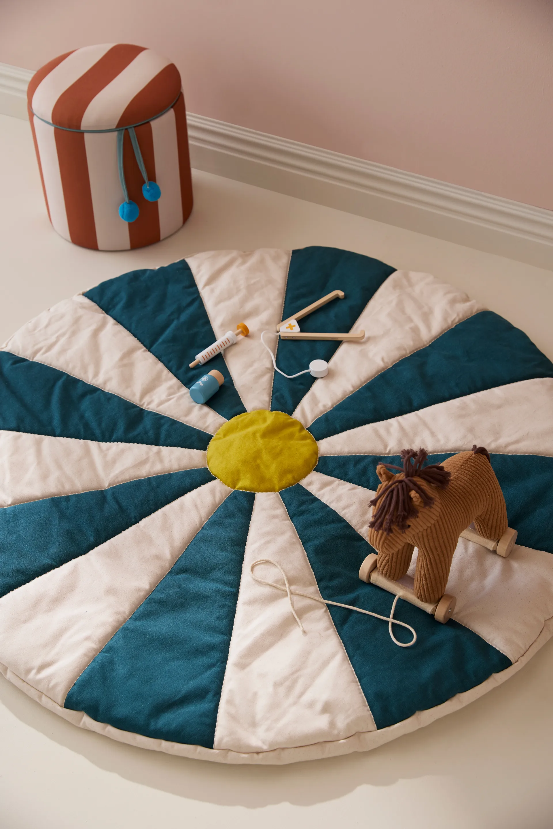 Cirkus lekmatta, Blågrön, Ø112x2 cm Kid's Concept