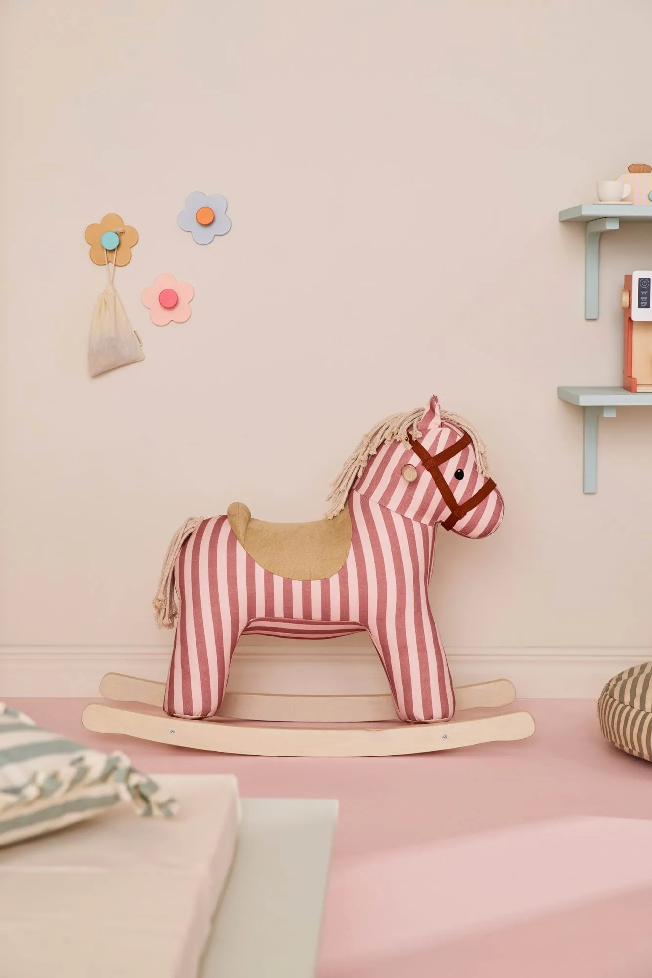 Kid's Concept gunghäst, Mila Kid's Concept