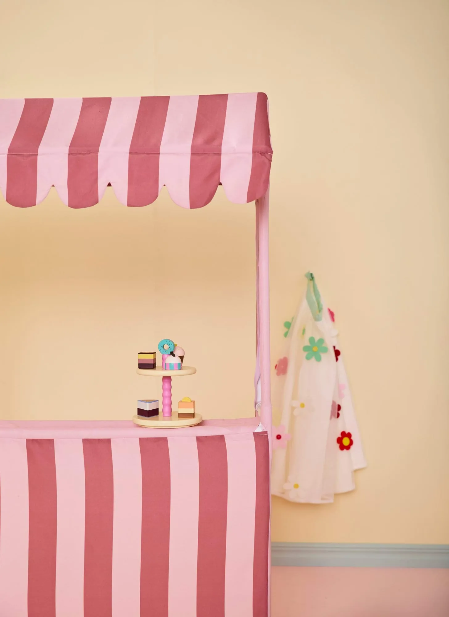 Kid's Concept marknadsstånd, Brunrosa Kid's Concept