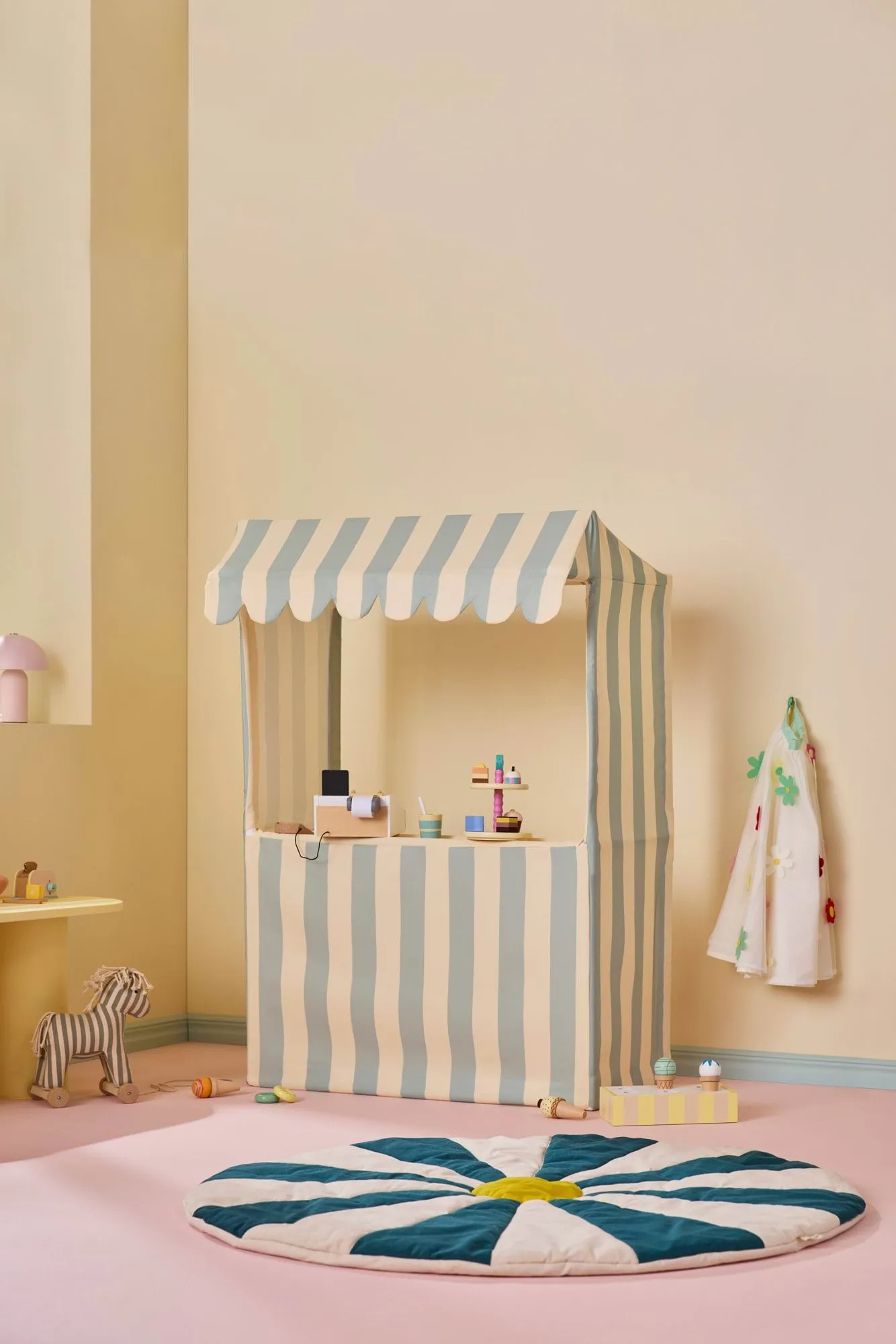 Kid's Concept marknadsstånd, Grönblå Kid's Concept