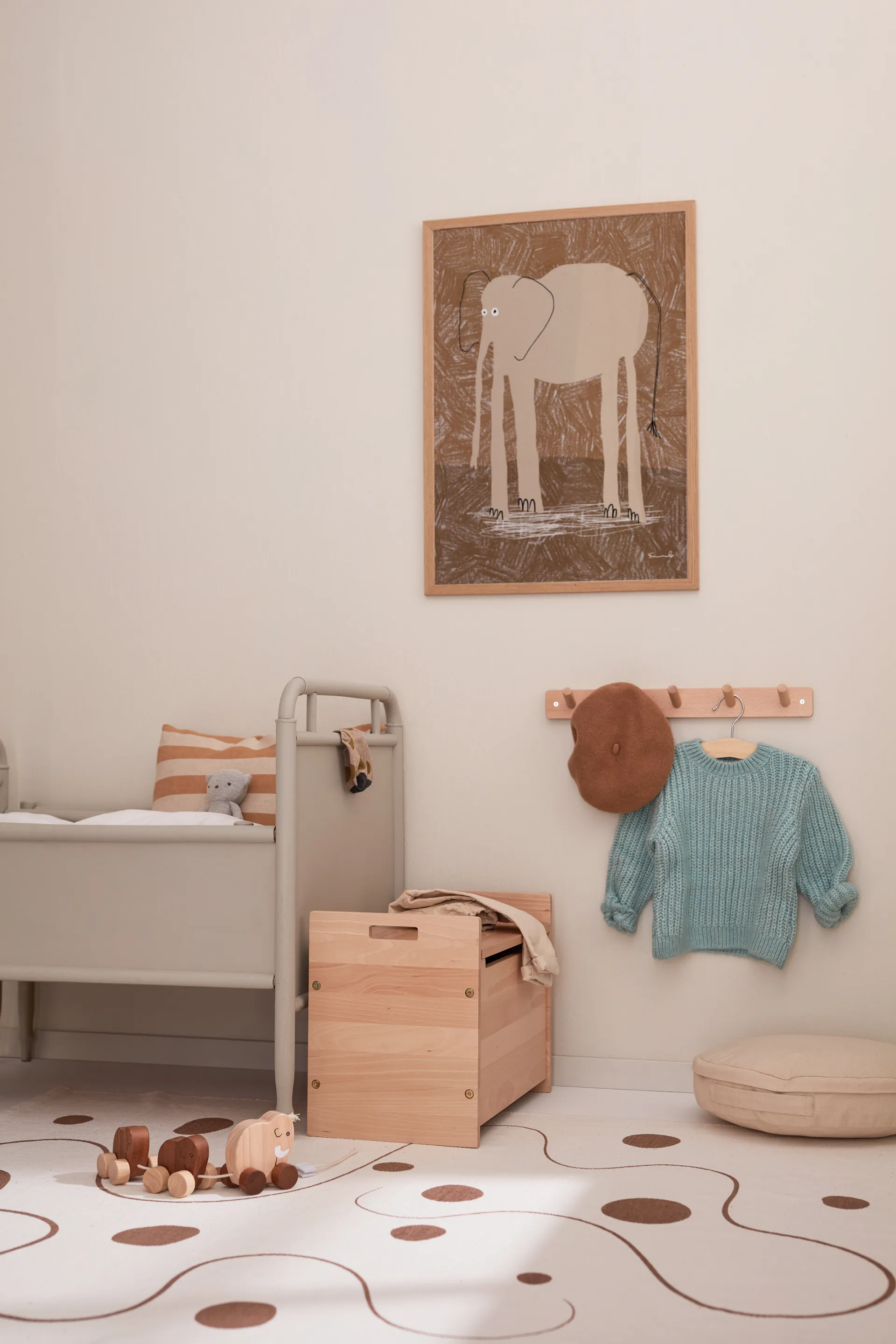 Saga blonde kista, Lackad bok Kid's Concept