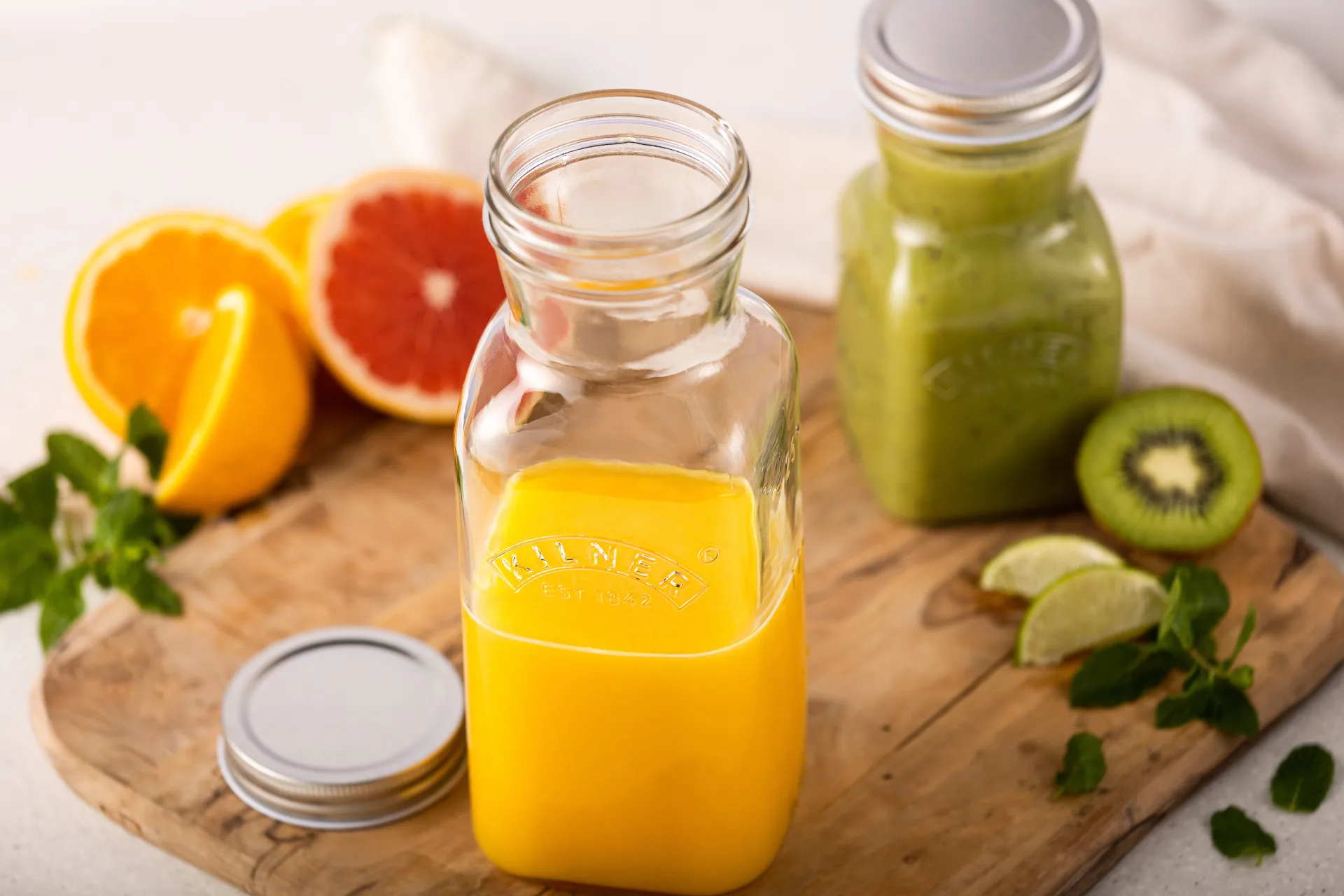 Kilner juice- och såsflaska, Klar-rostfritt stål, 0,5 L Kilner