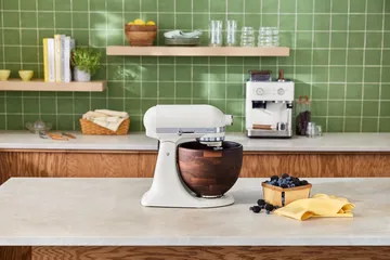 Aritsan 5KSM156 köksmaskin med träskål 4,7 L - Porcelain white-walnut - KitchenAid