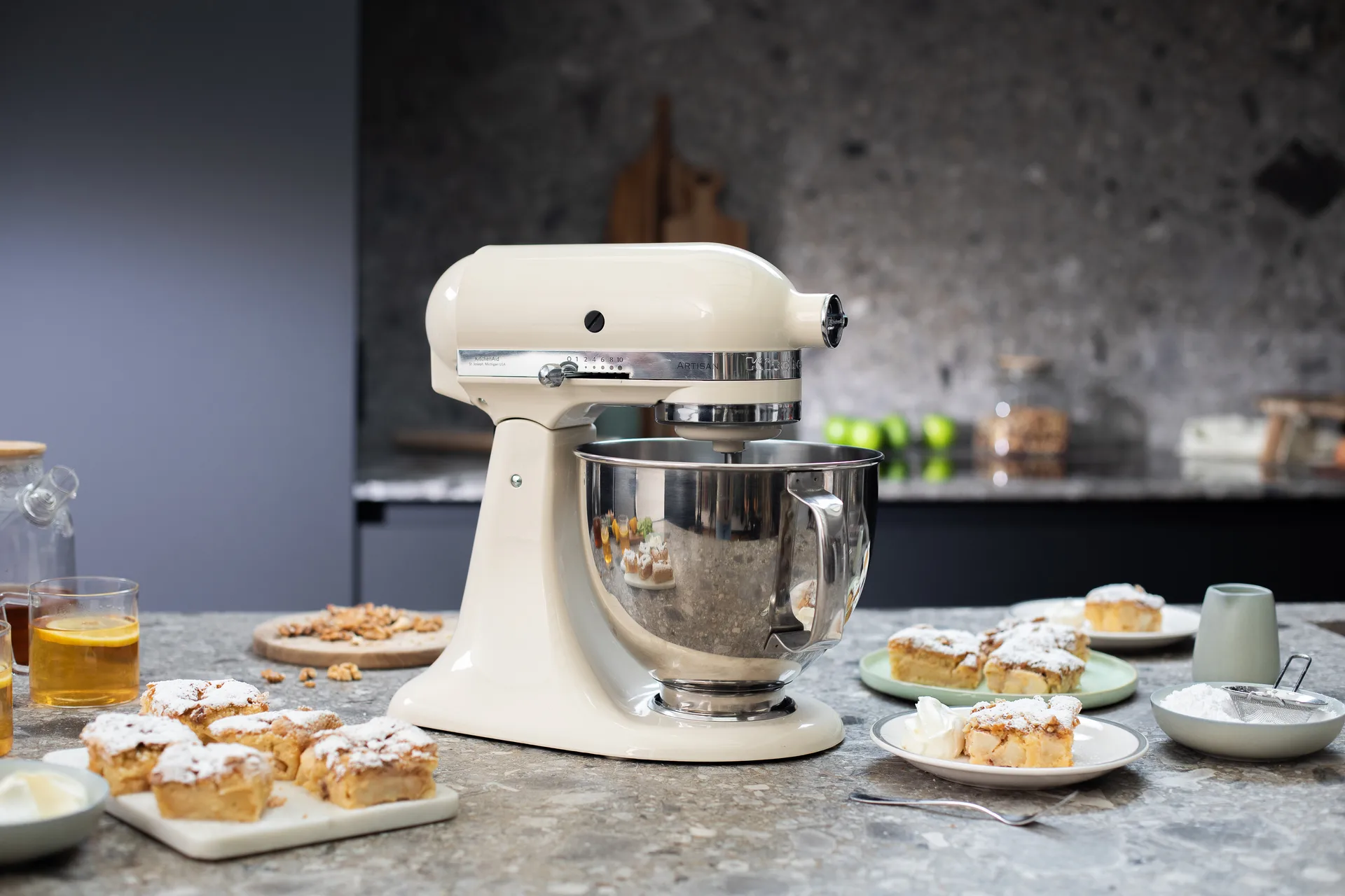 Artisan 5KSM185 köksmaskin premium 4,8 L, Almond cream KitchenAid