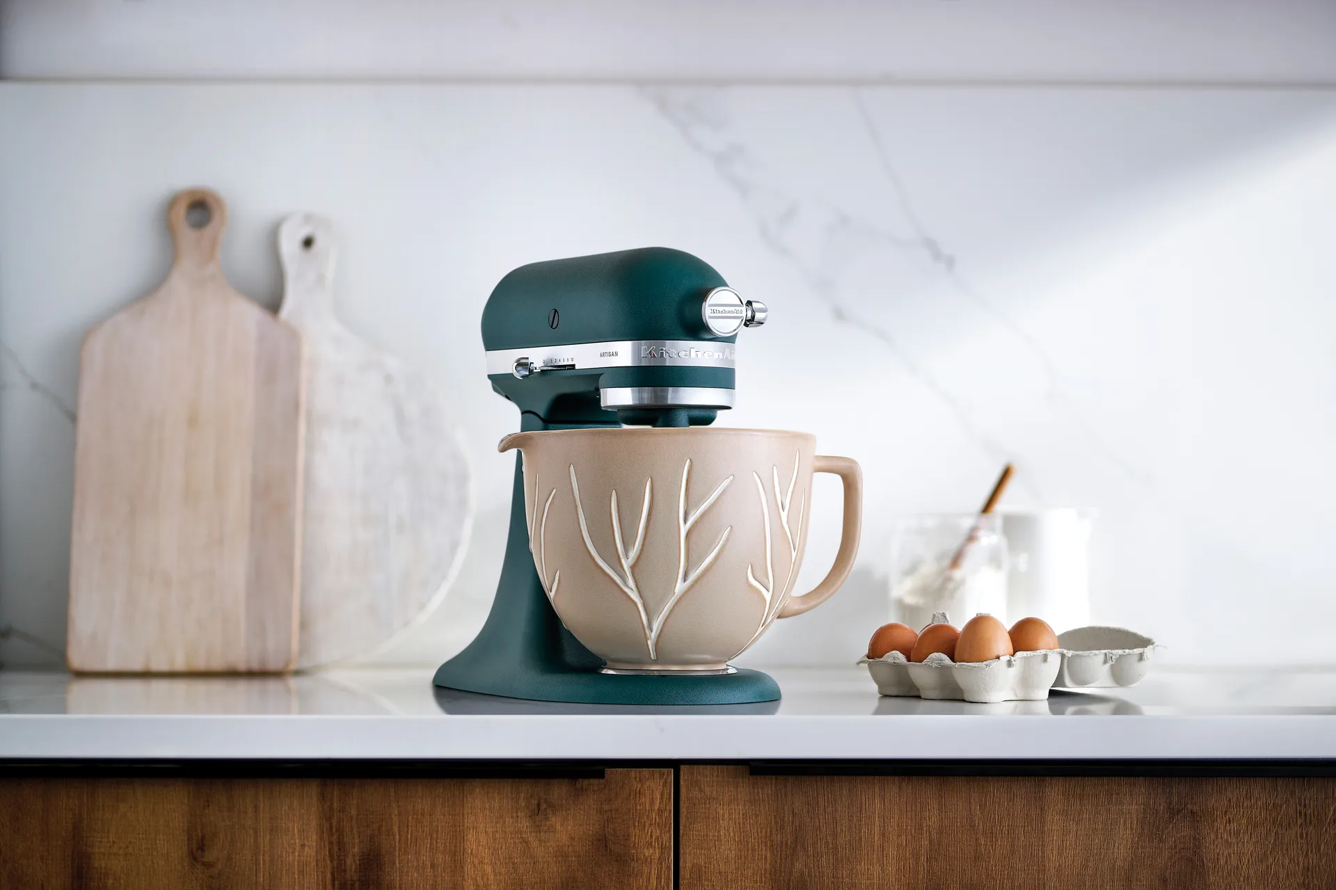 KitchenAid keramikskål med handtag 4,7 L, Bare trees KitchenAid