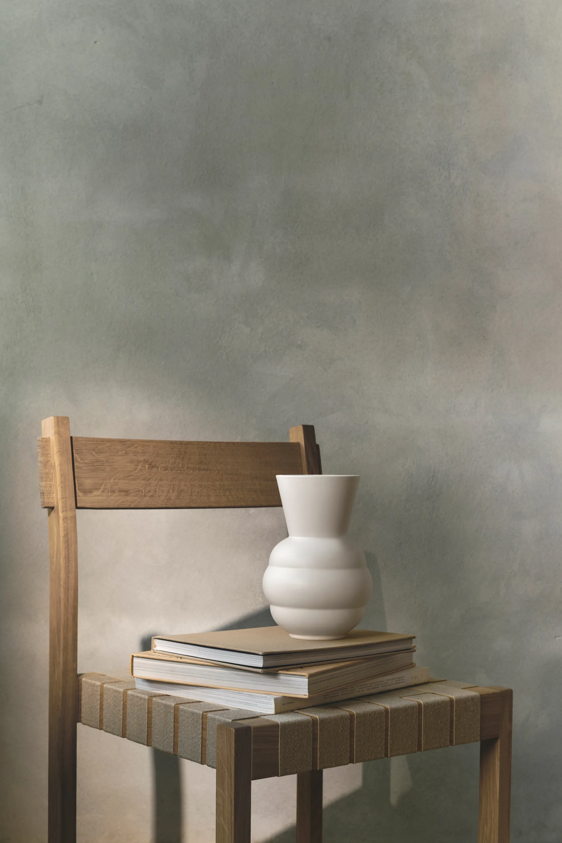 Tortus Archie vas No1 21 cm, White Knabstrup Keramik