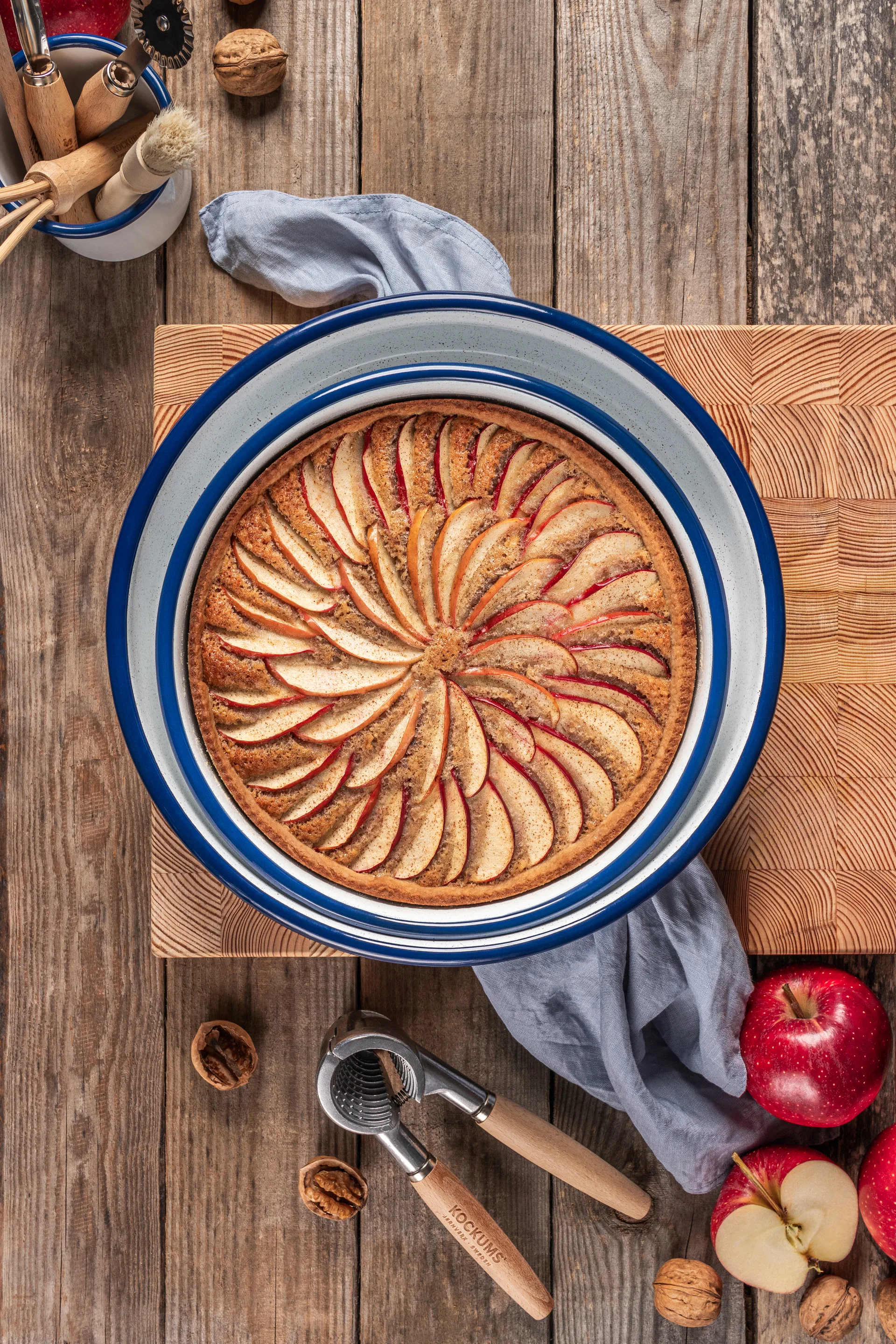 Kockums ugnsform, Kockums white-blå, rund, Ø28 cm Kockums Jernverk