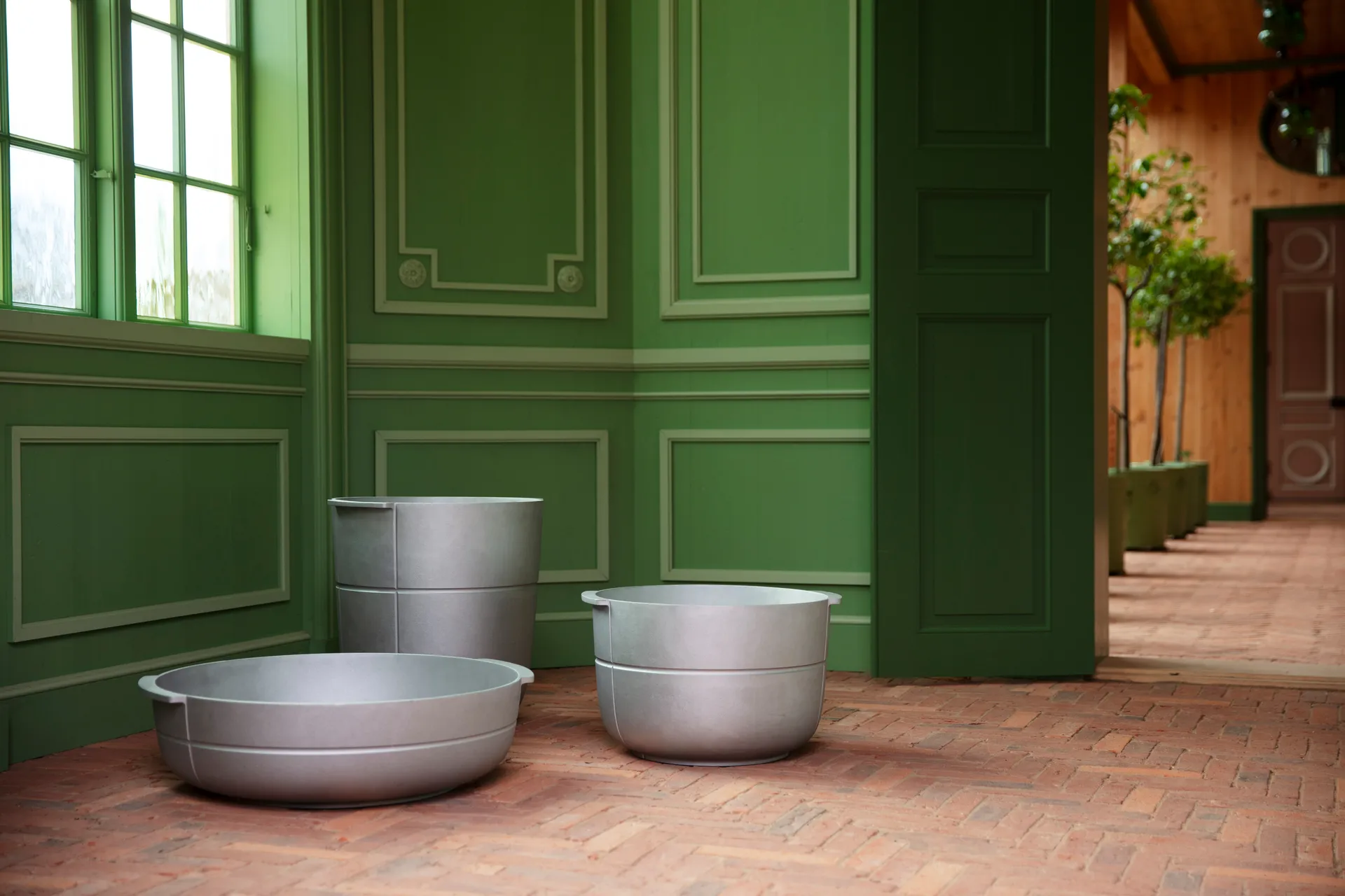 Linea kruka nr 1 hög, Aluminium KORBO