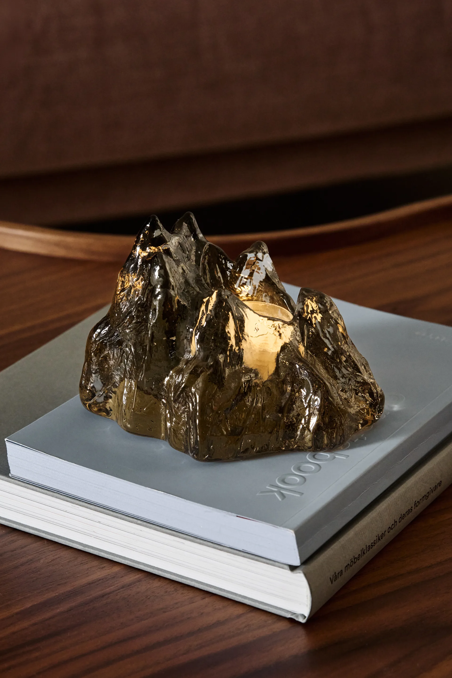 The Rock ljuslykta 91mm, Taupe Kosta Boda