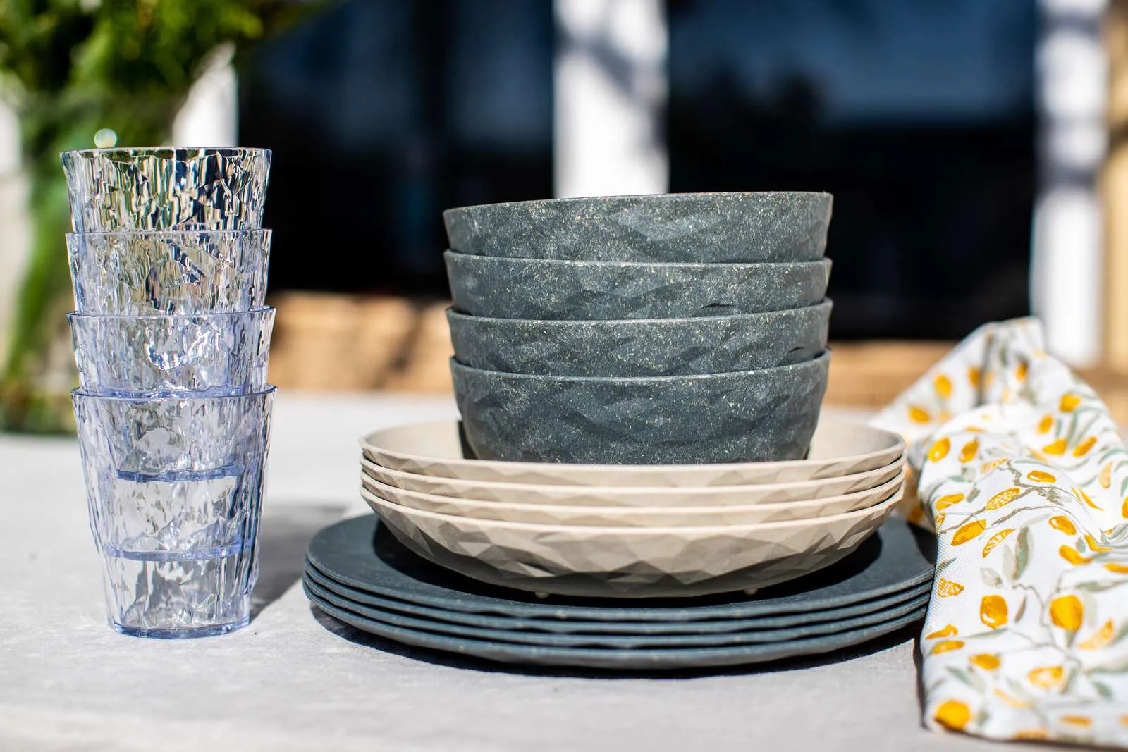 Club Göteborg servis 16 delar biocirk termoplast, Multi Koziol