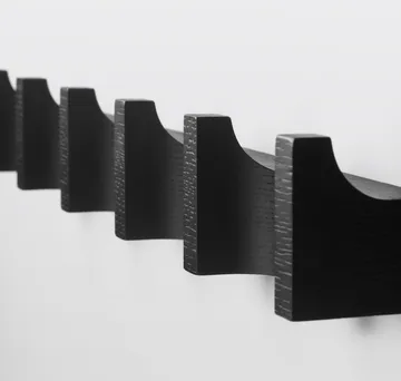 Column klädhängare 49 cm - Svartlackerad ek - Kristina Dam Studio