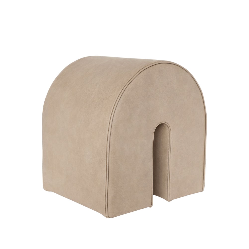 Kristina Dam Studio Curved sittpuff Läder light brown