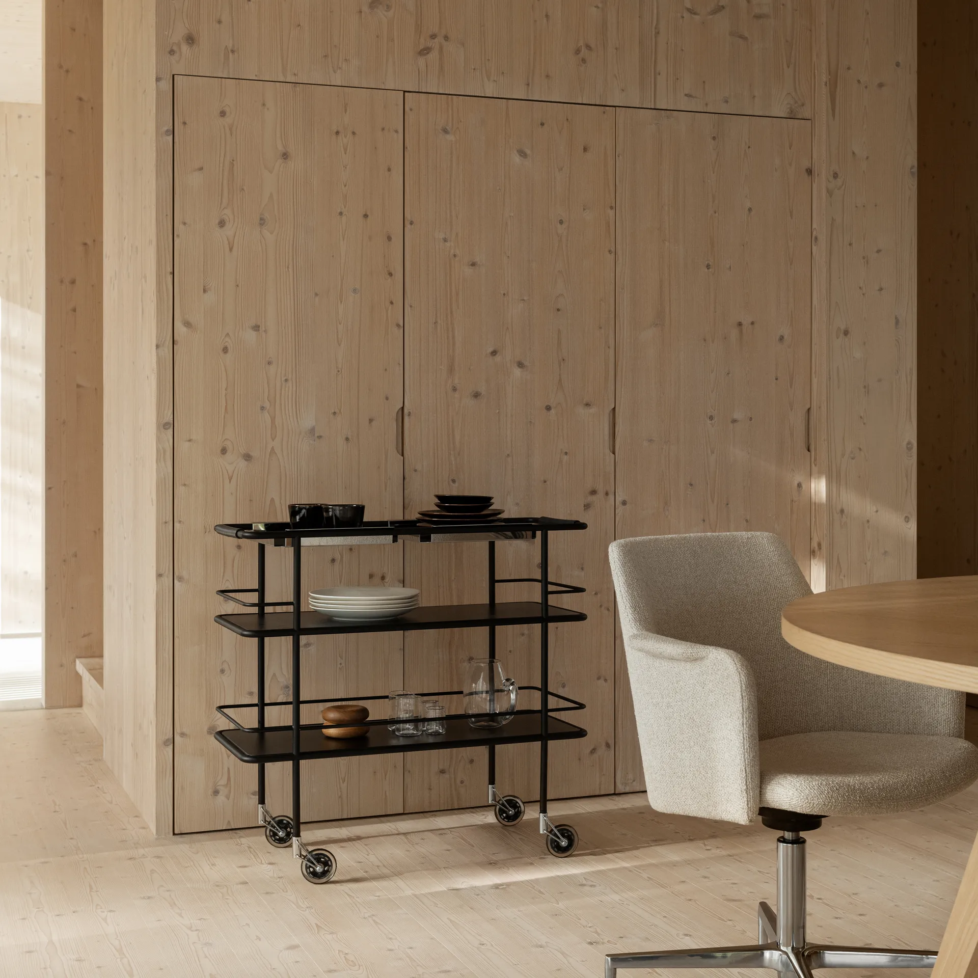 Cargo Support serveringsvagn, Svart Lammhults