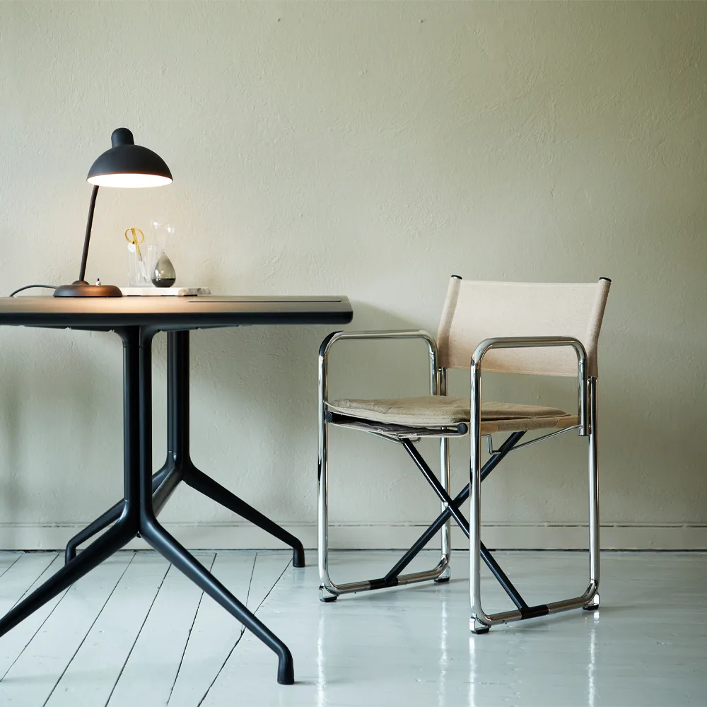 X75-2 karmstol, Svart-krom Lammhults