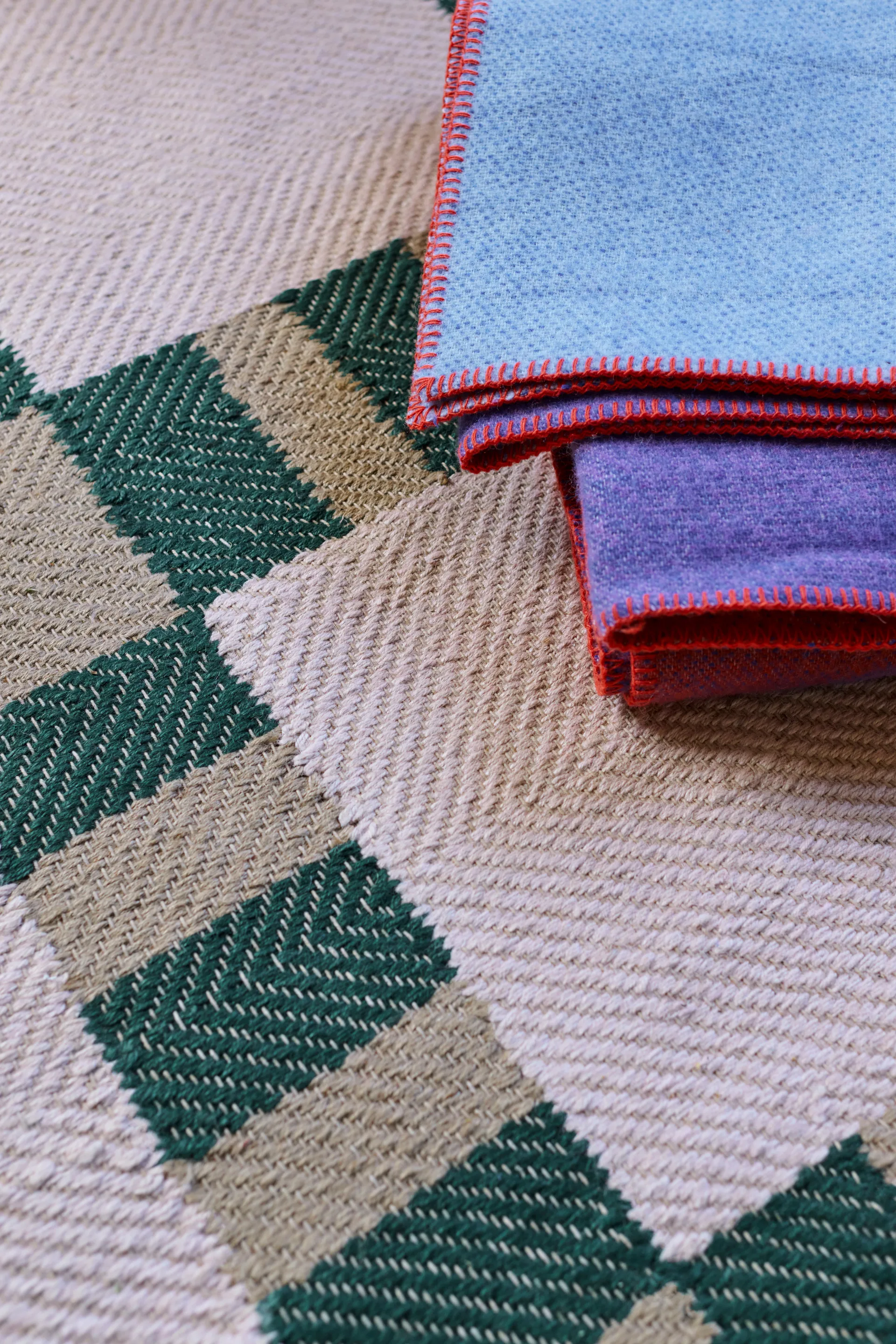 Evelina Kroon jutematta 200x300 cm, Korean chives Layered