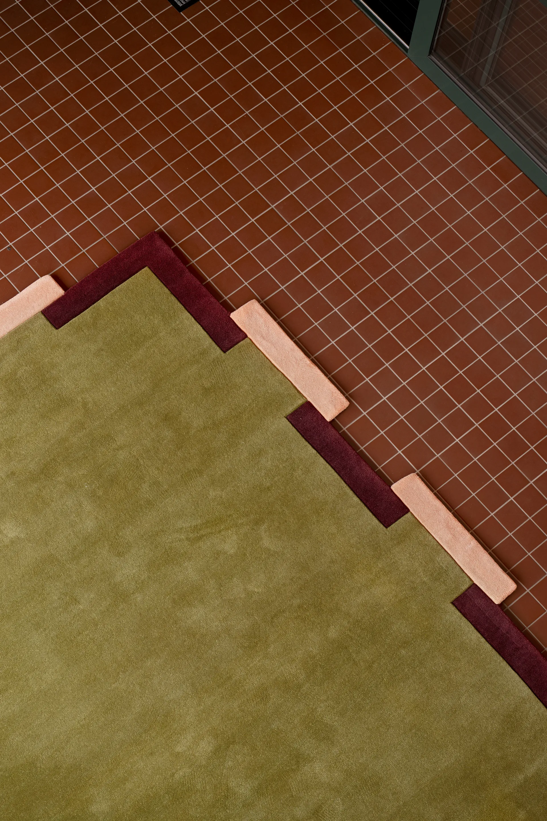 Teklan Fregio ullmatta, Olive blush, 200x300 cm Layered