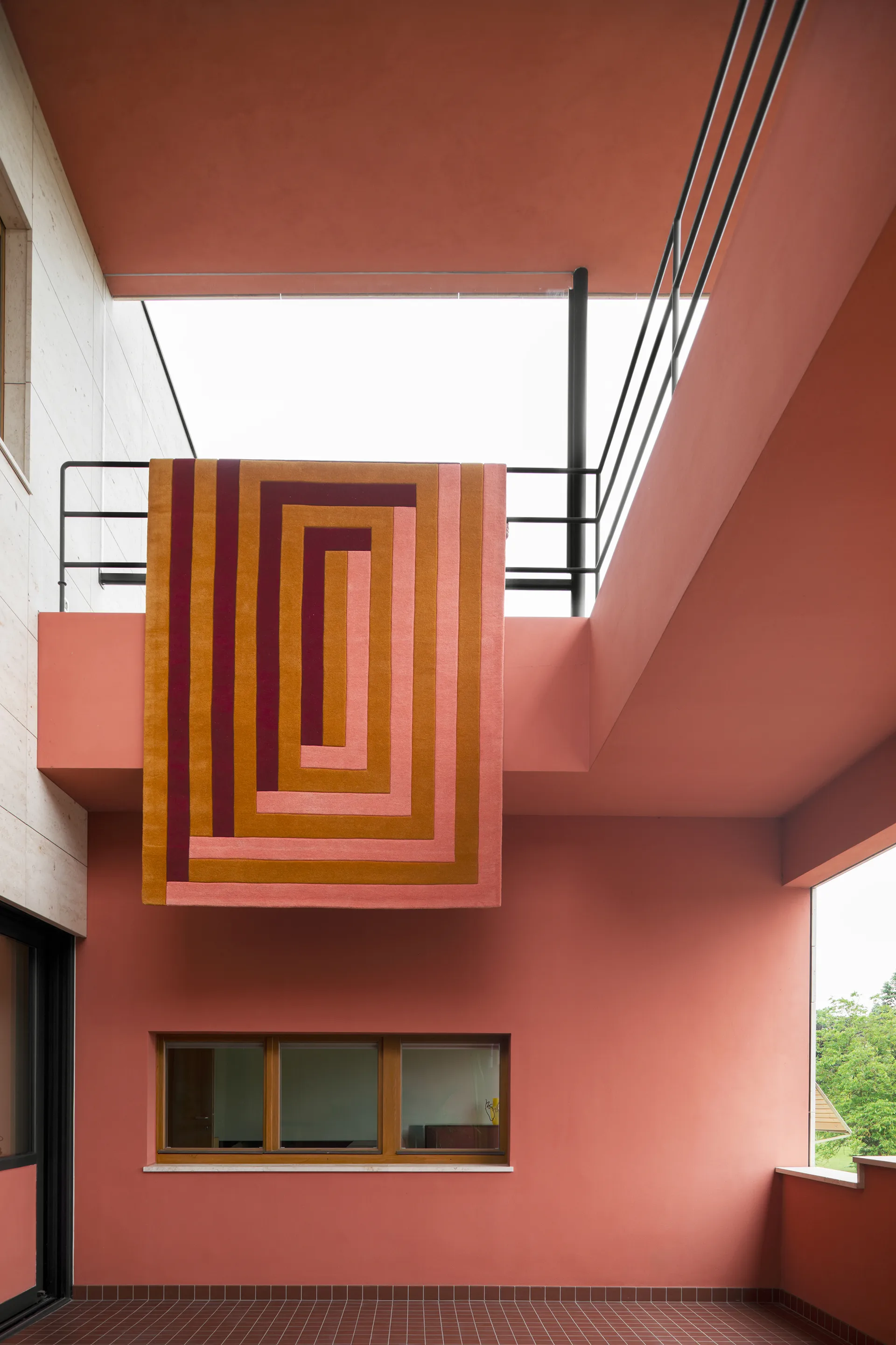 Teklan Labyrinth ullmatta, Coral pink, 200x300 cm Layered