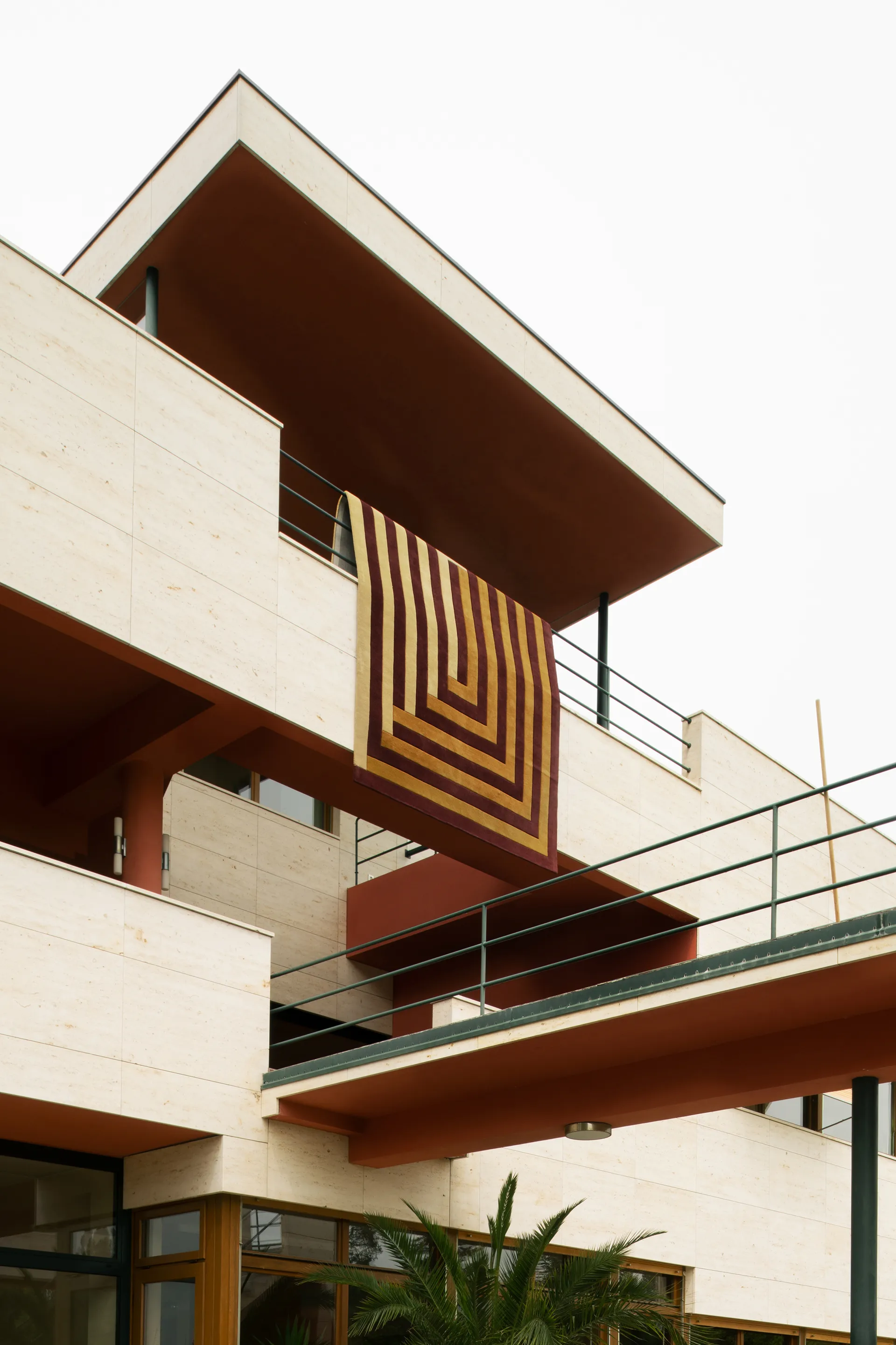 Teklan Labyrinth ullmatta, Mulberry sand, 200x300 cm Layered