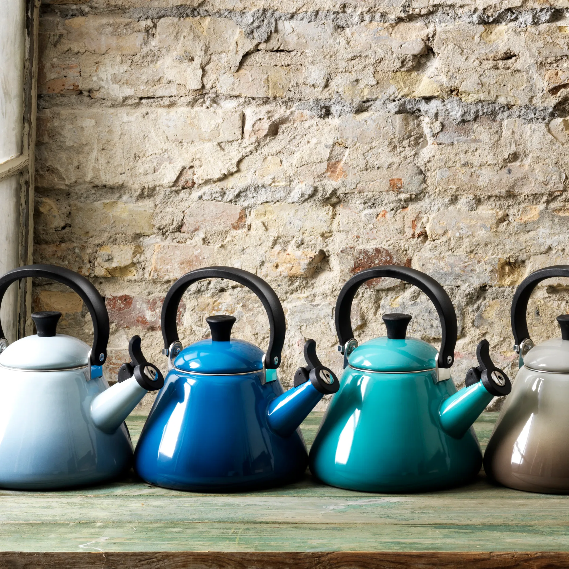 Le Creuset Kone vattenkittel med vissla, Marseille Le Creuset
