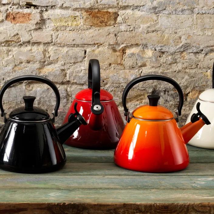 Le Creuset Kone vattenkittel med vissla, Volcanic Le Creuset
