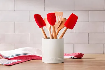 Le Creuset Signature slickepott - Cerise, medium - Le Creuset