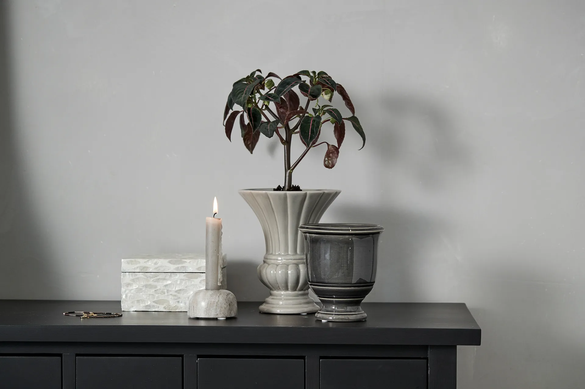 Roselle blomkruka Ø13 cm, Dark grey Lene Bjerre