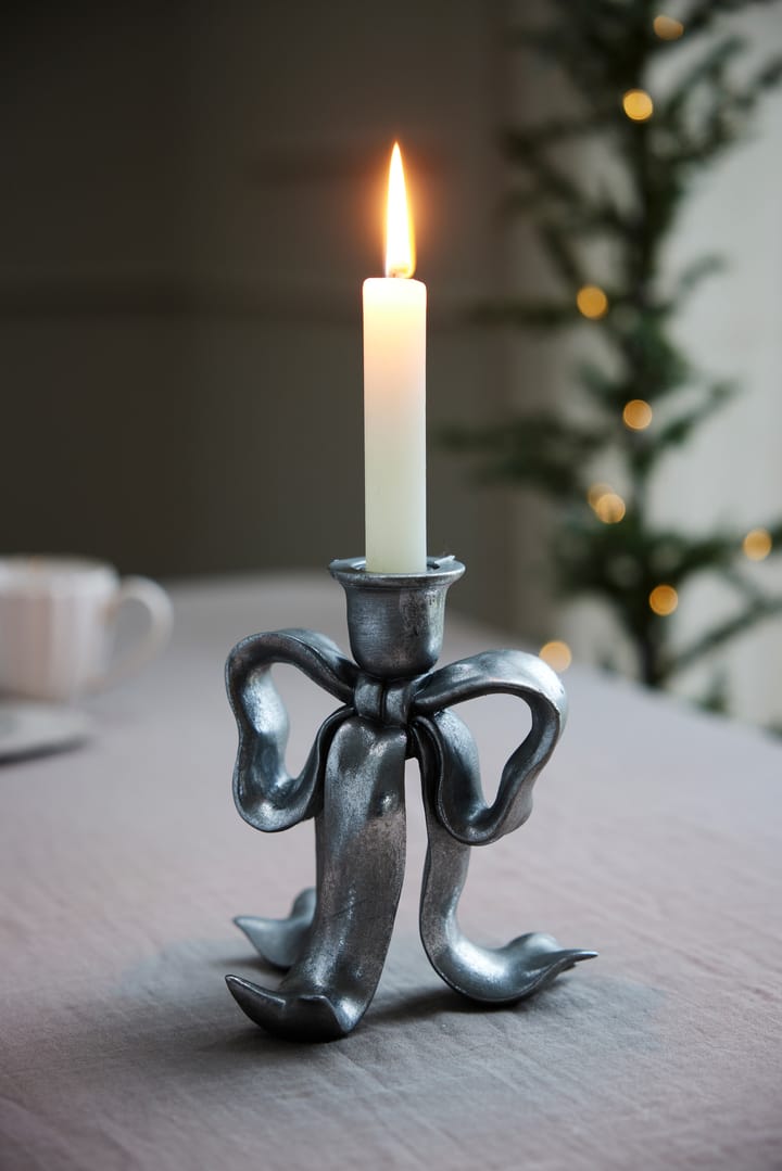 Serafina bow ljusstake 19,7 cm, Antiksilver Lene Bjerre