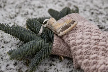 Serafina julhänge skridskor 8 cm - Antikguld - Lene Bjerre