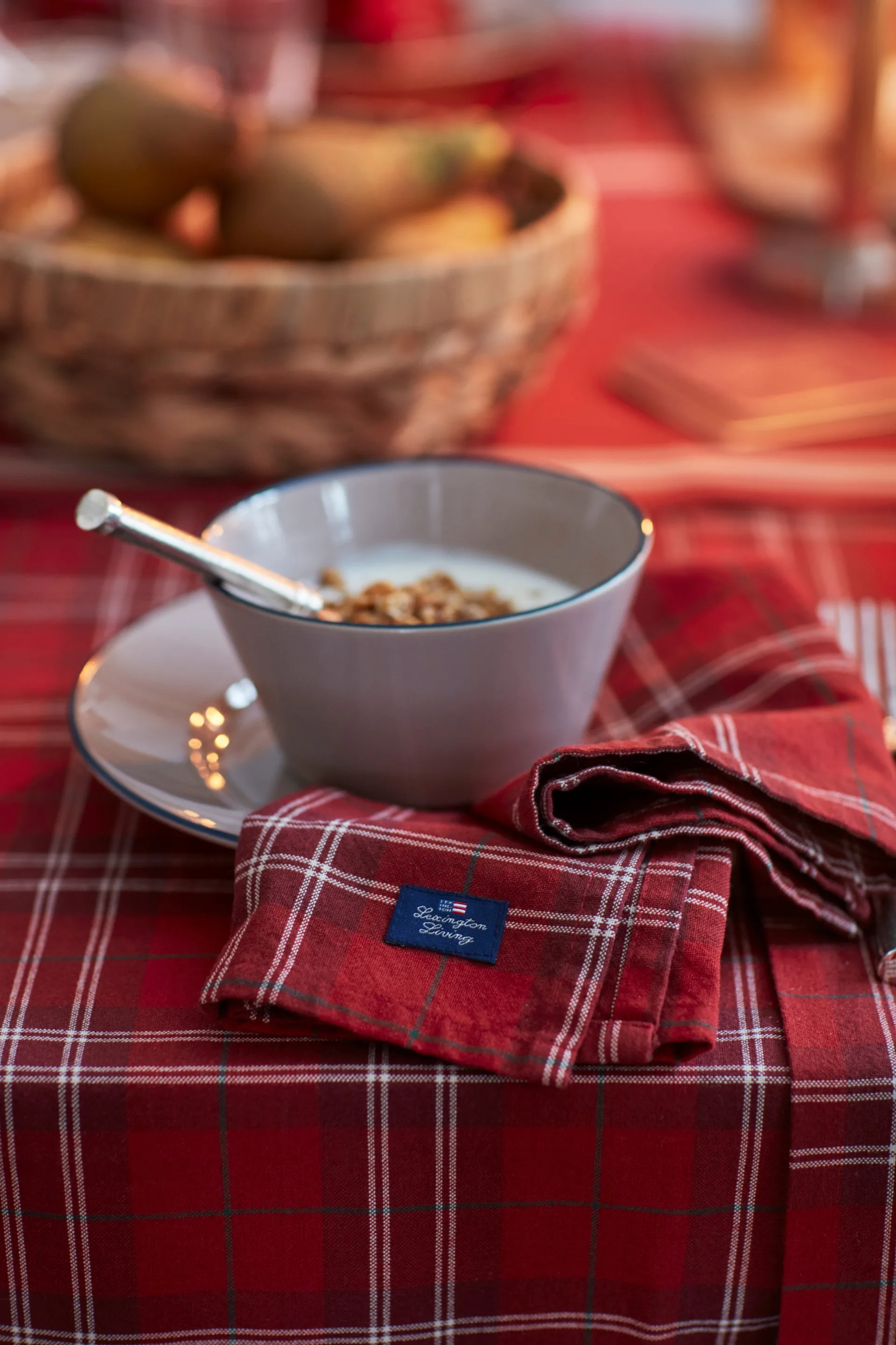 Checked Organic Cotton Oxford bordsduk 150x350 cm, Red-beige-green Lexington