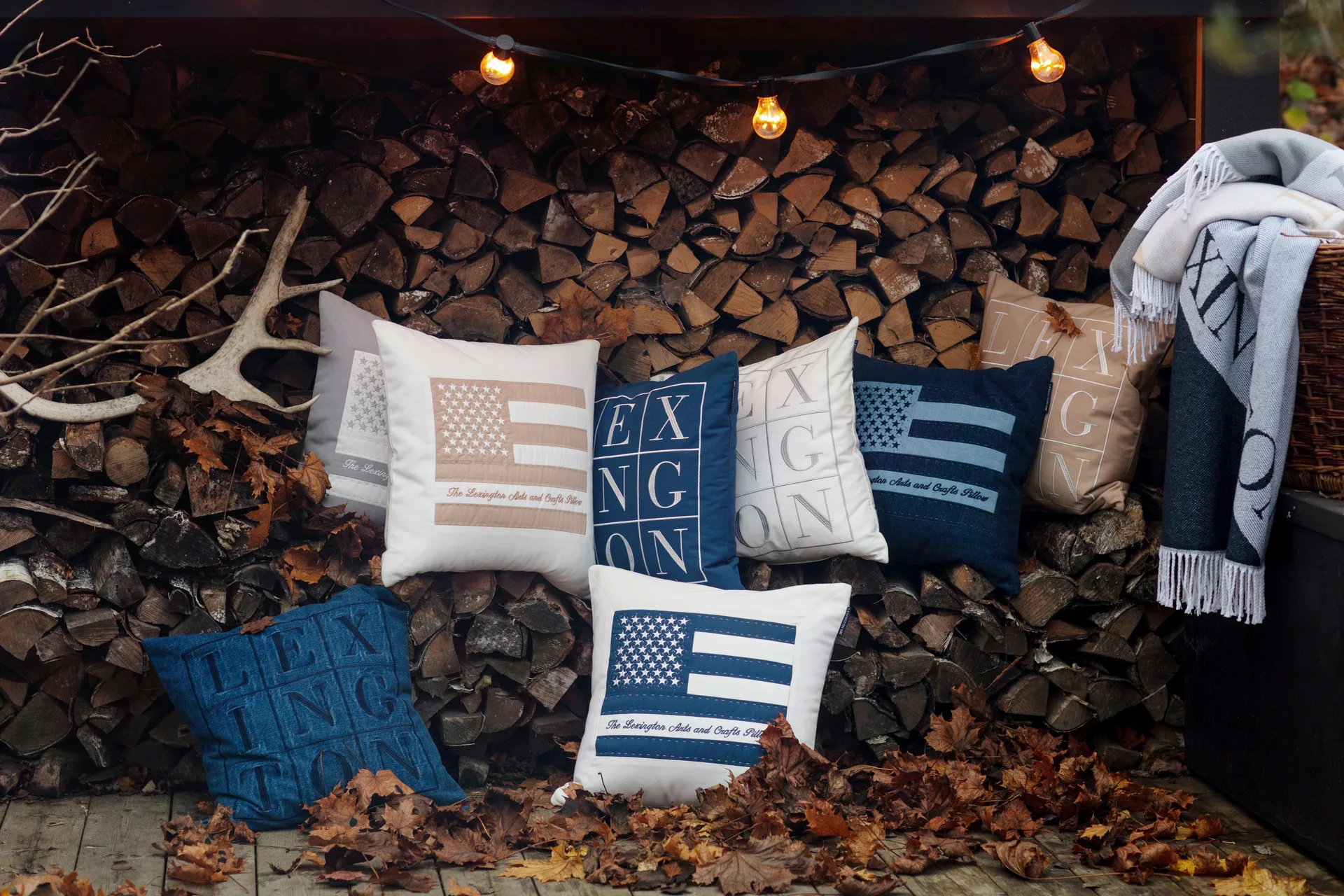 Icons Logo kuddfodral 50x50 cm, Off white Lexington