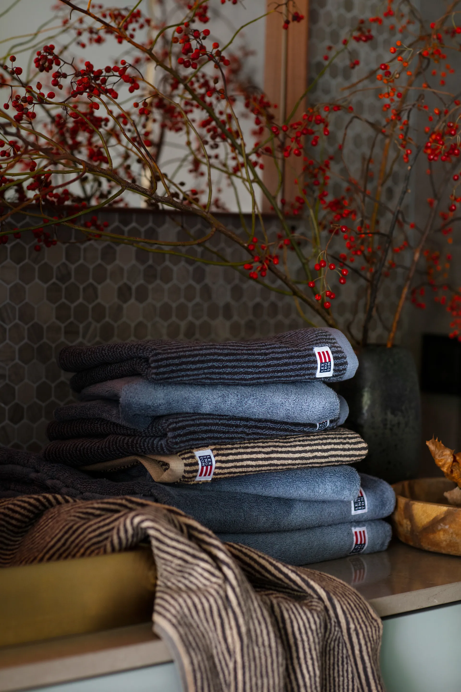 Icons Original Striped badhandduk 70x130 cm, Tan-dark gray Lexington