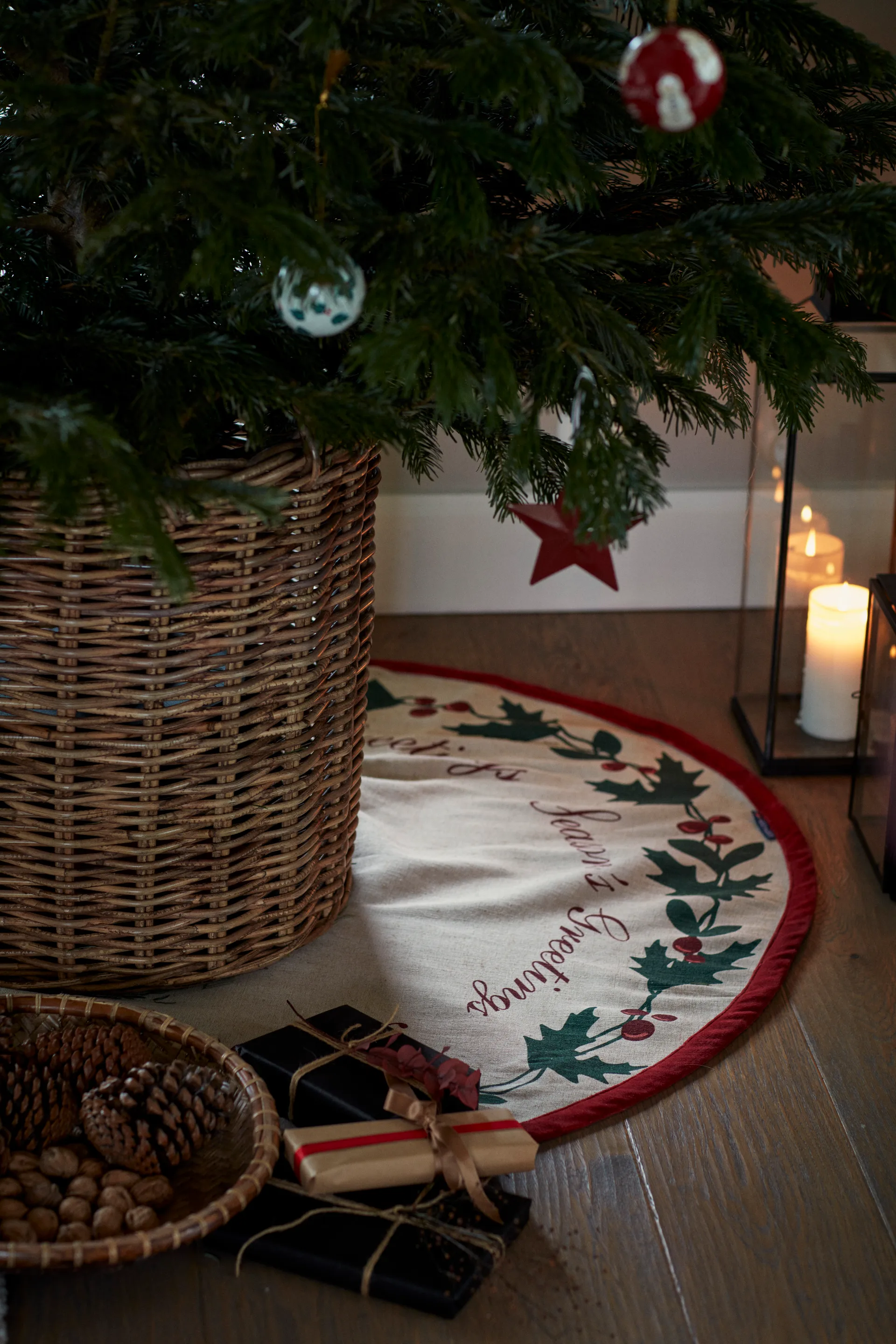 Jute Cotton Christmas Tree julgransmatta Ø110 cm, Beige Lexington