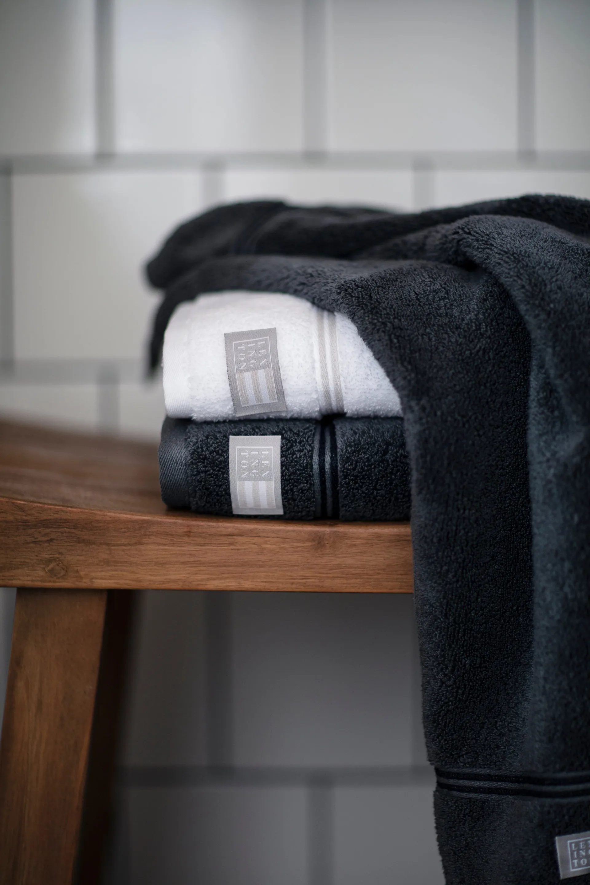 Lexington Hotel handduk 70x130 cm, Grå-mörkgrå Lexington