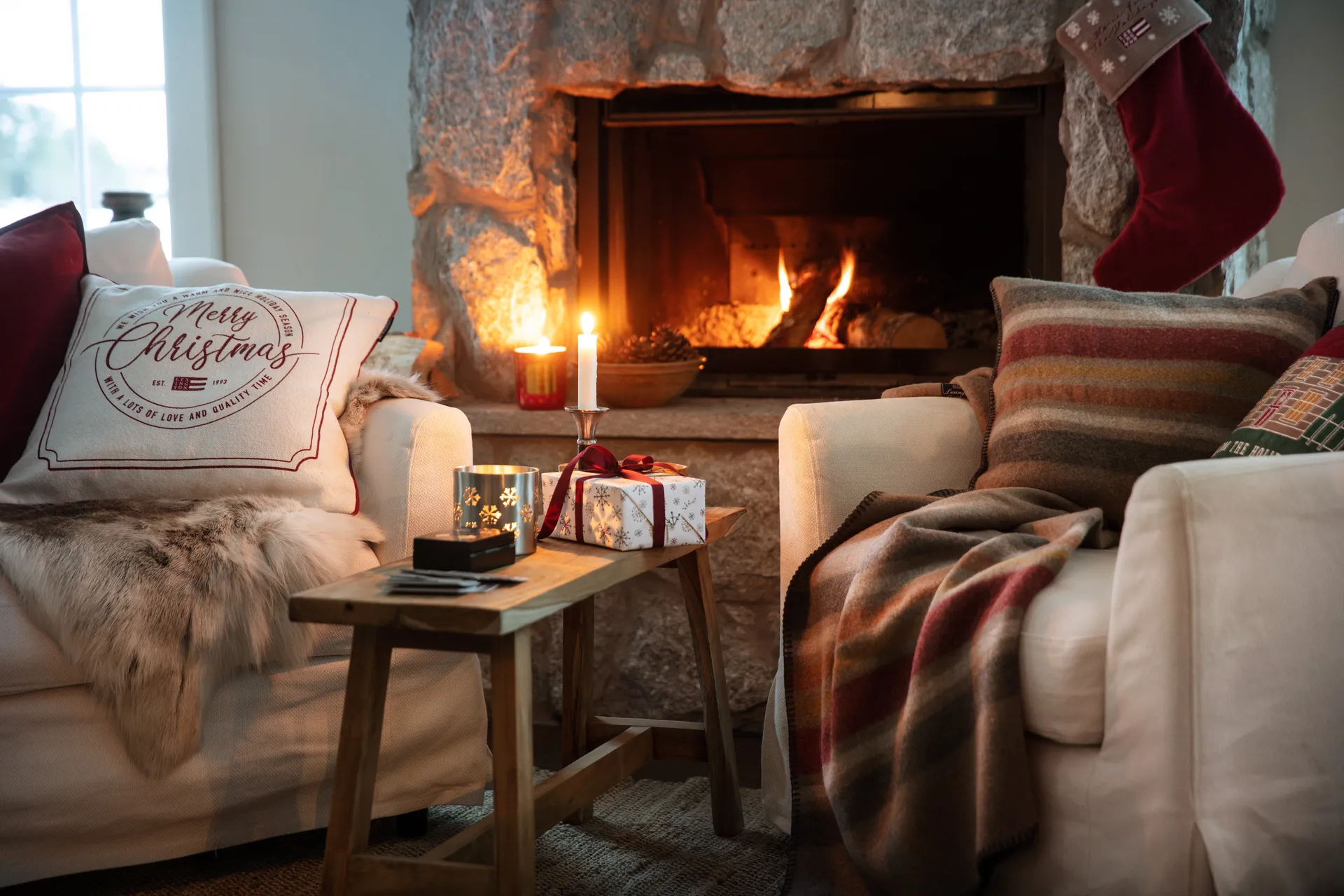 Merry Christmas Cotton Canvas kuddfodral 50x50 cm, Off white-red Lexington