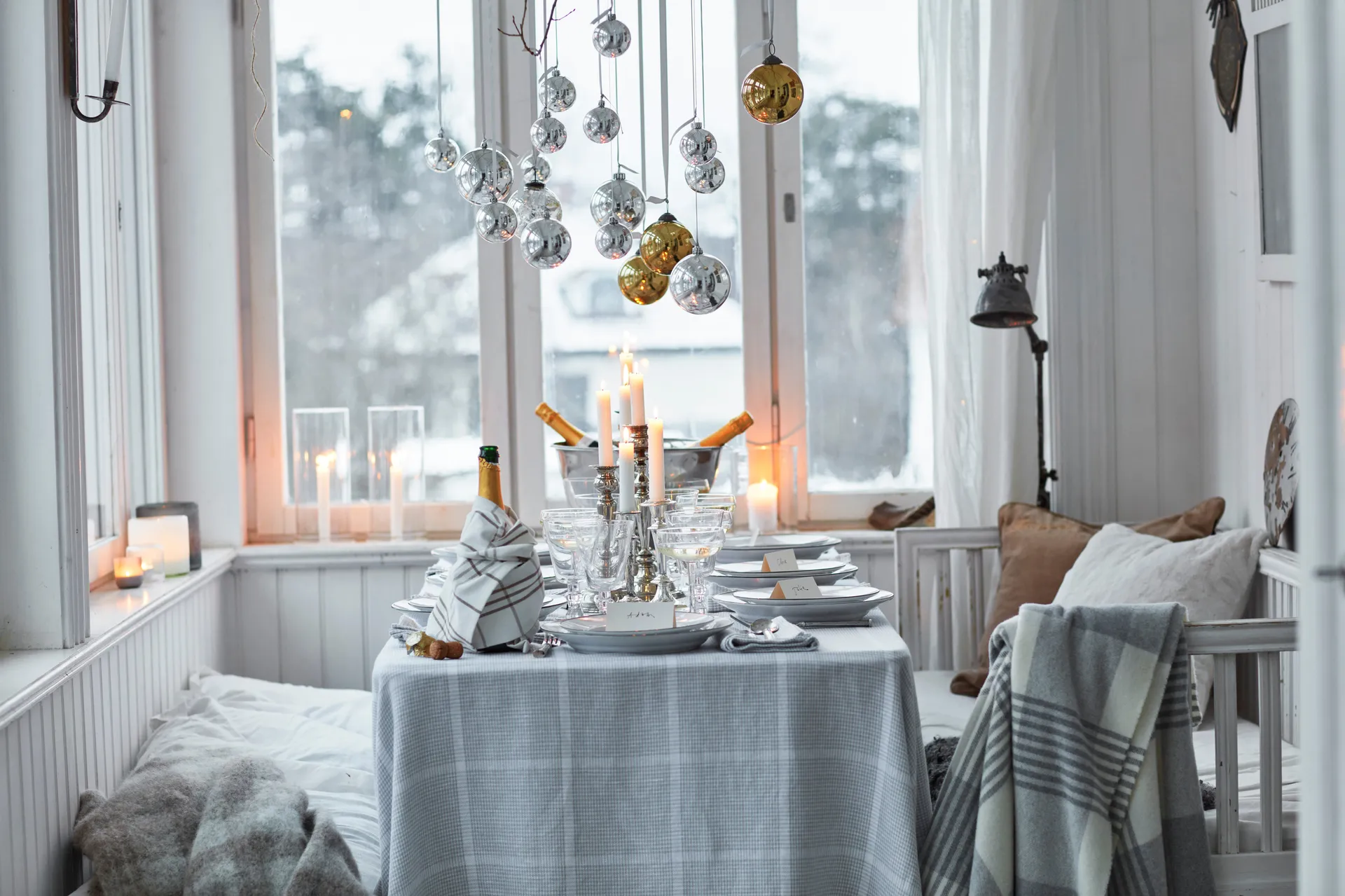 Pepita Check Cotton Linen bordsduk 180x180 cm, White-light gray Lexington