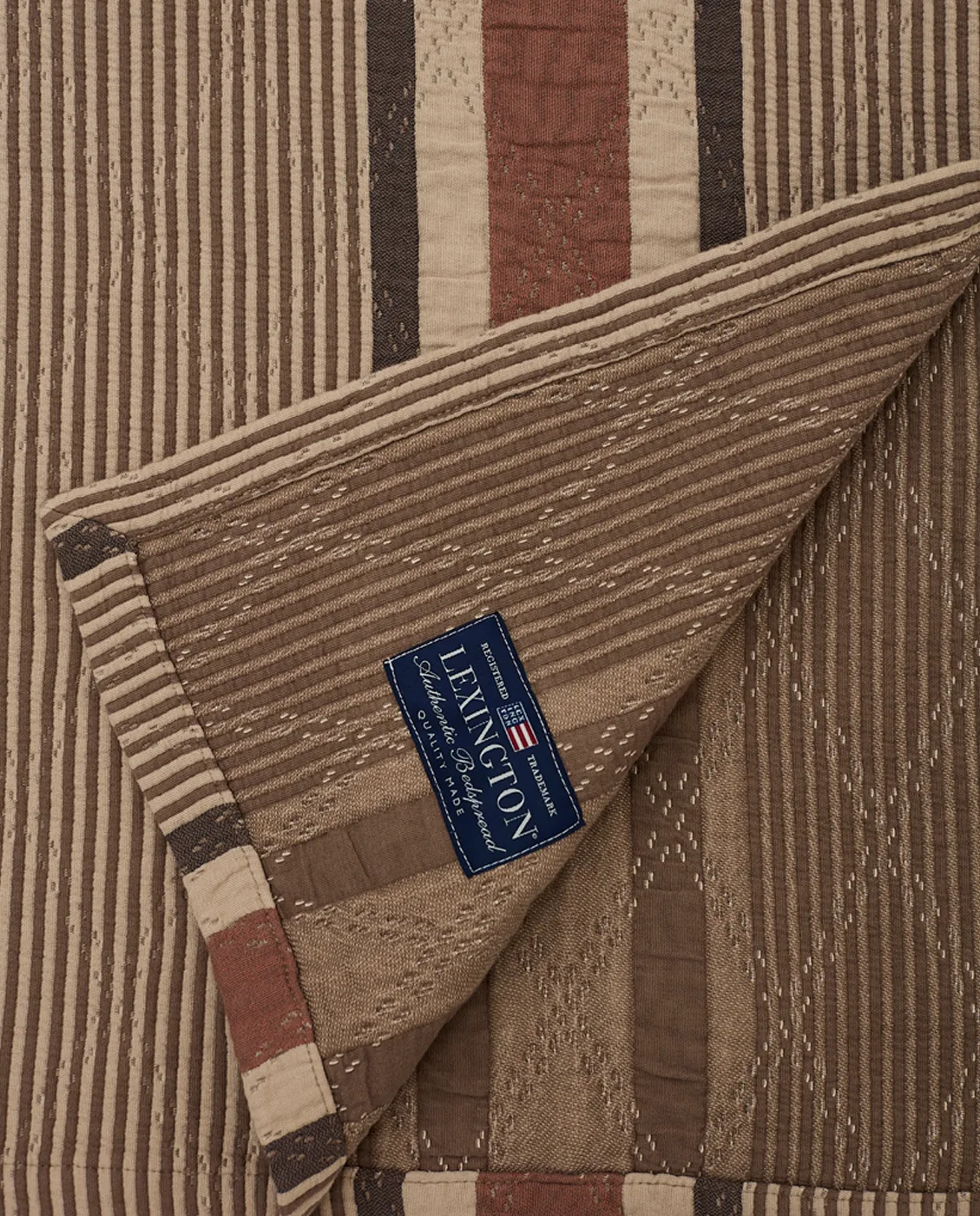 Side Striped Soft Quilted överkast 240x260 cm, Beige Lexington