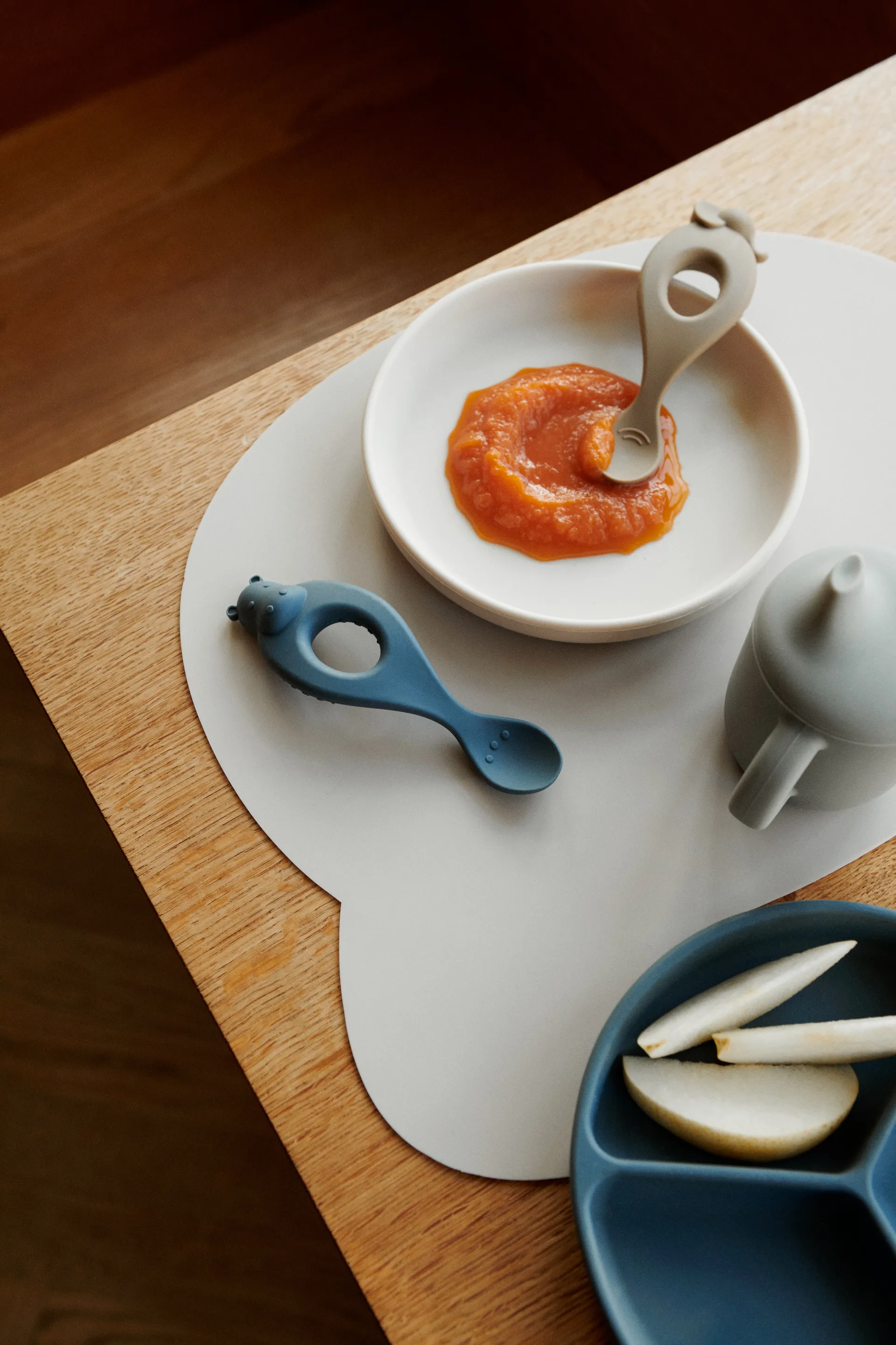 Aura björn bordstablett, Sandy Liewood