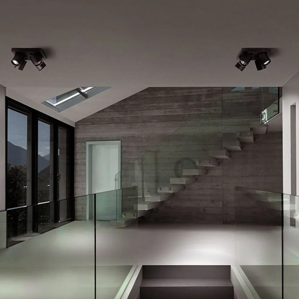 Focus 2 vägg- och taklampa, black, 2700 kelvin Light-Point