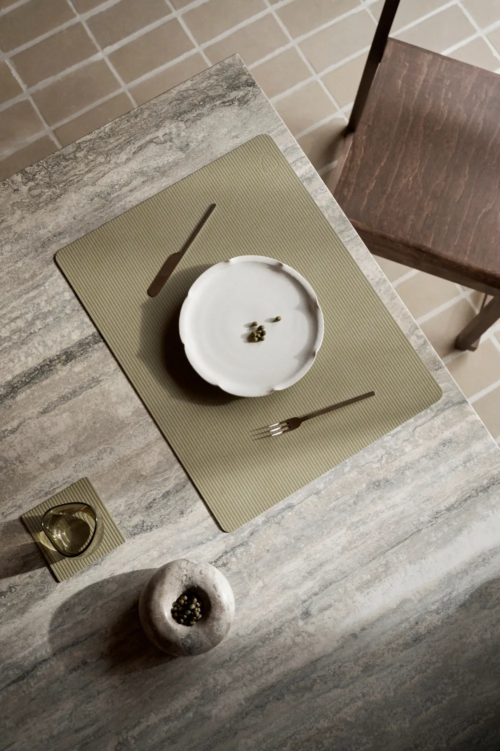 Corduroy bordstablet square L, Herbal Dust LIND DNA