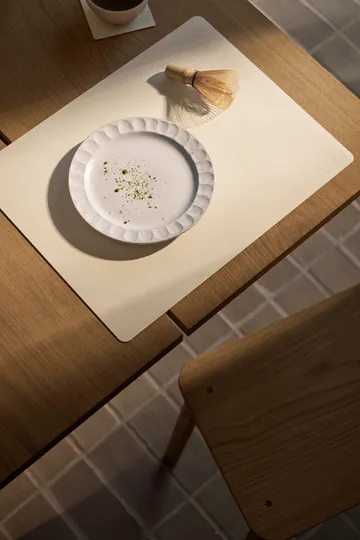 Corduroy bordstablett square L - Vanilla - LIND DNA