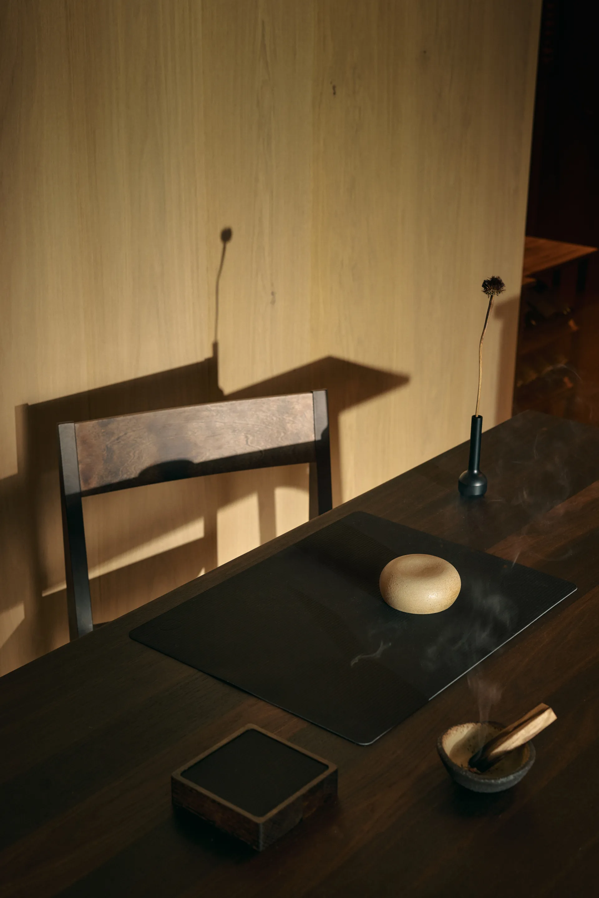 Corduroy glasunderlägg square, Black ink LIND DNA