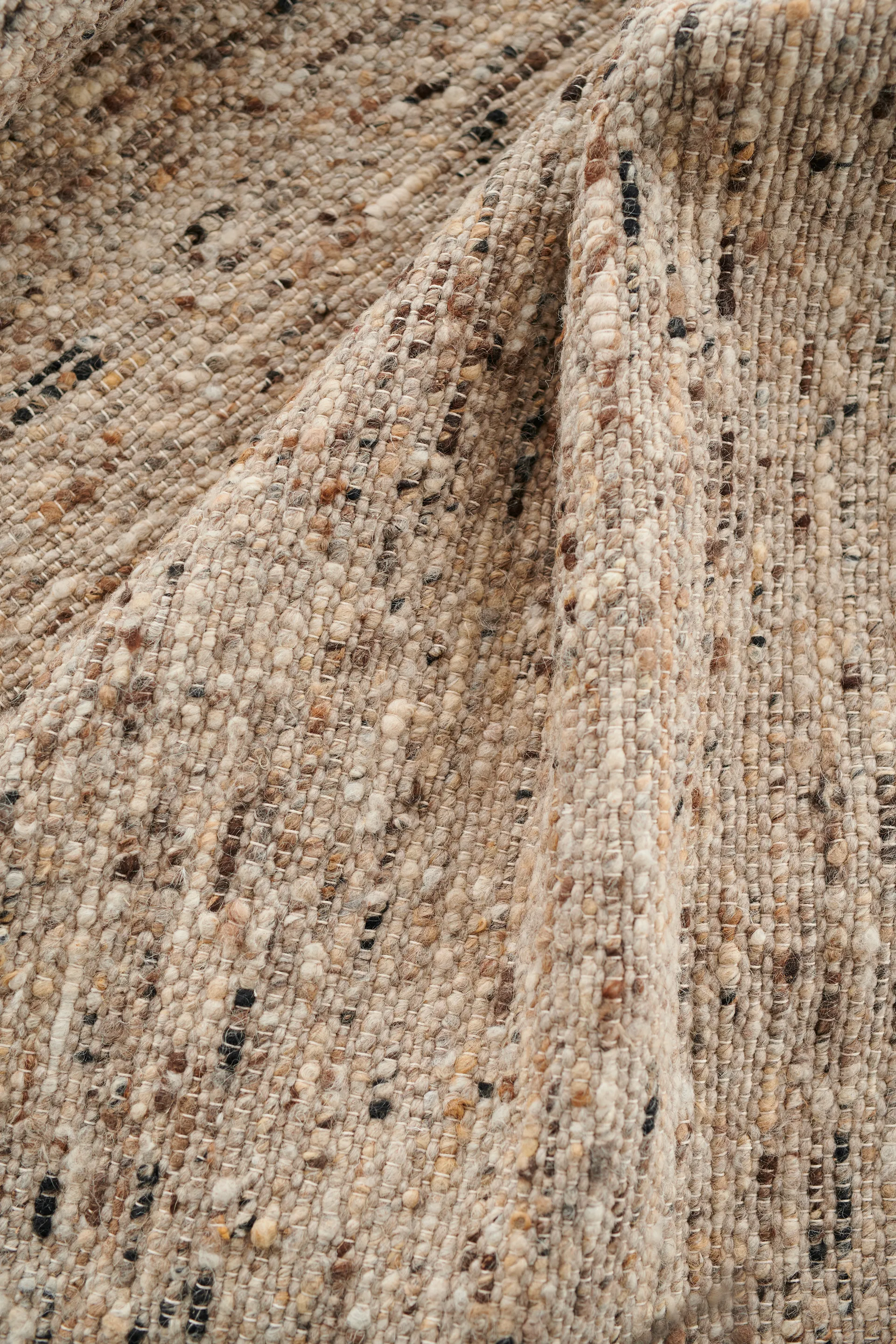 Valdi matta 140x200 cm, Beige Linie Design