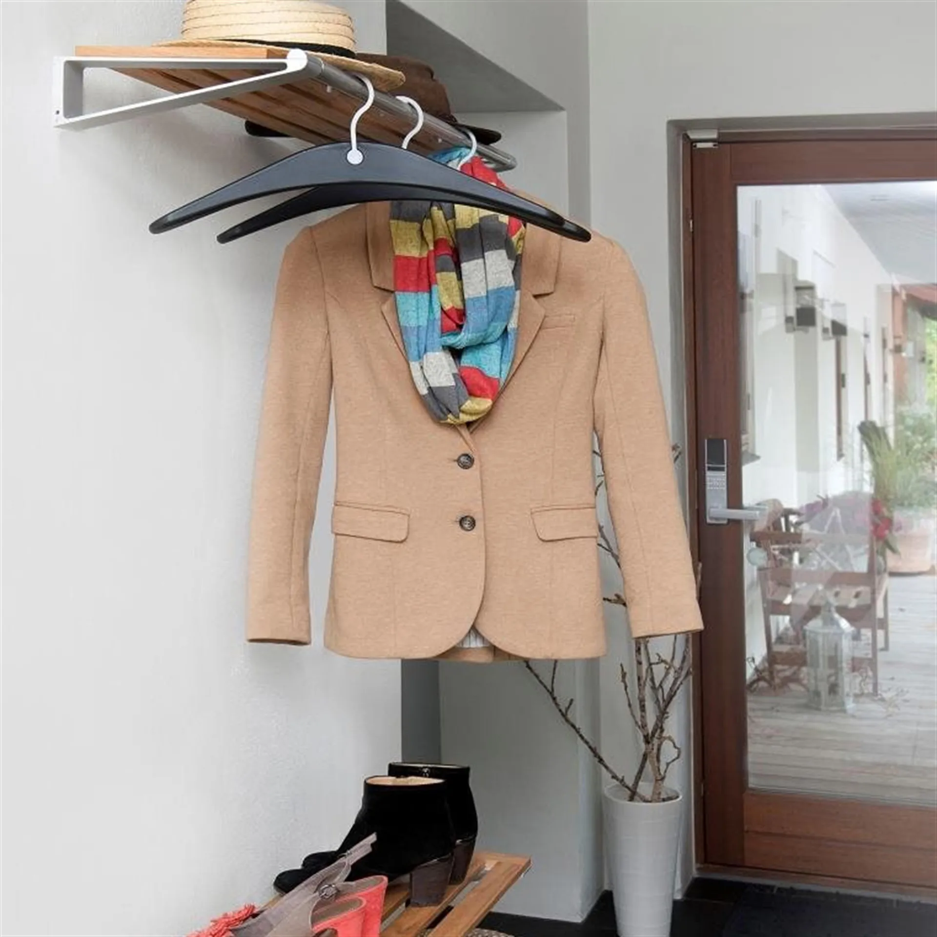 Knax hatthylla, oljad ek LoCa