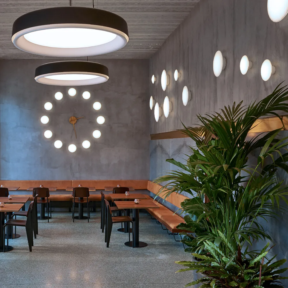 AJ Eklipta LED vägg- och taklampa, Vitt opalglas, ø22 cm Louis Poulsen