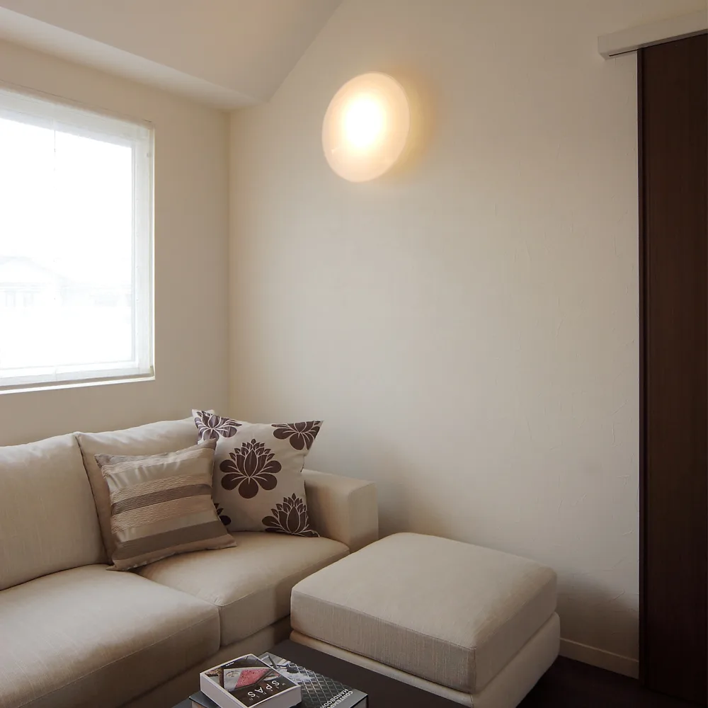 AJ Eklipta LED vägg- och taklampa, Vitt opalglas, ø22 cm Louis Poulsen