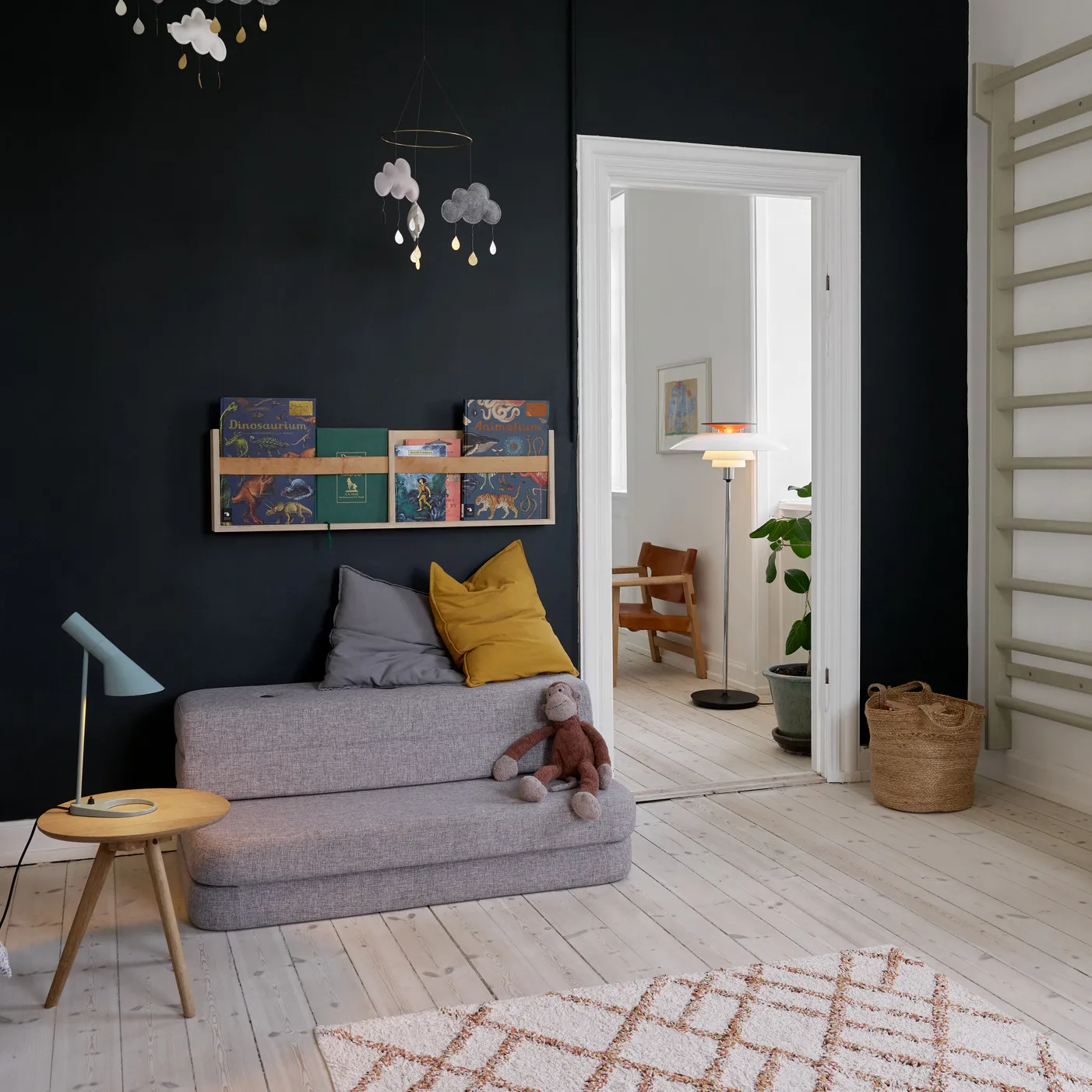 AJ MINI bordslampa, Ljus petroleum Louis Poulsen