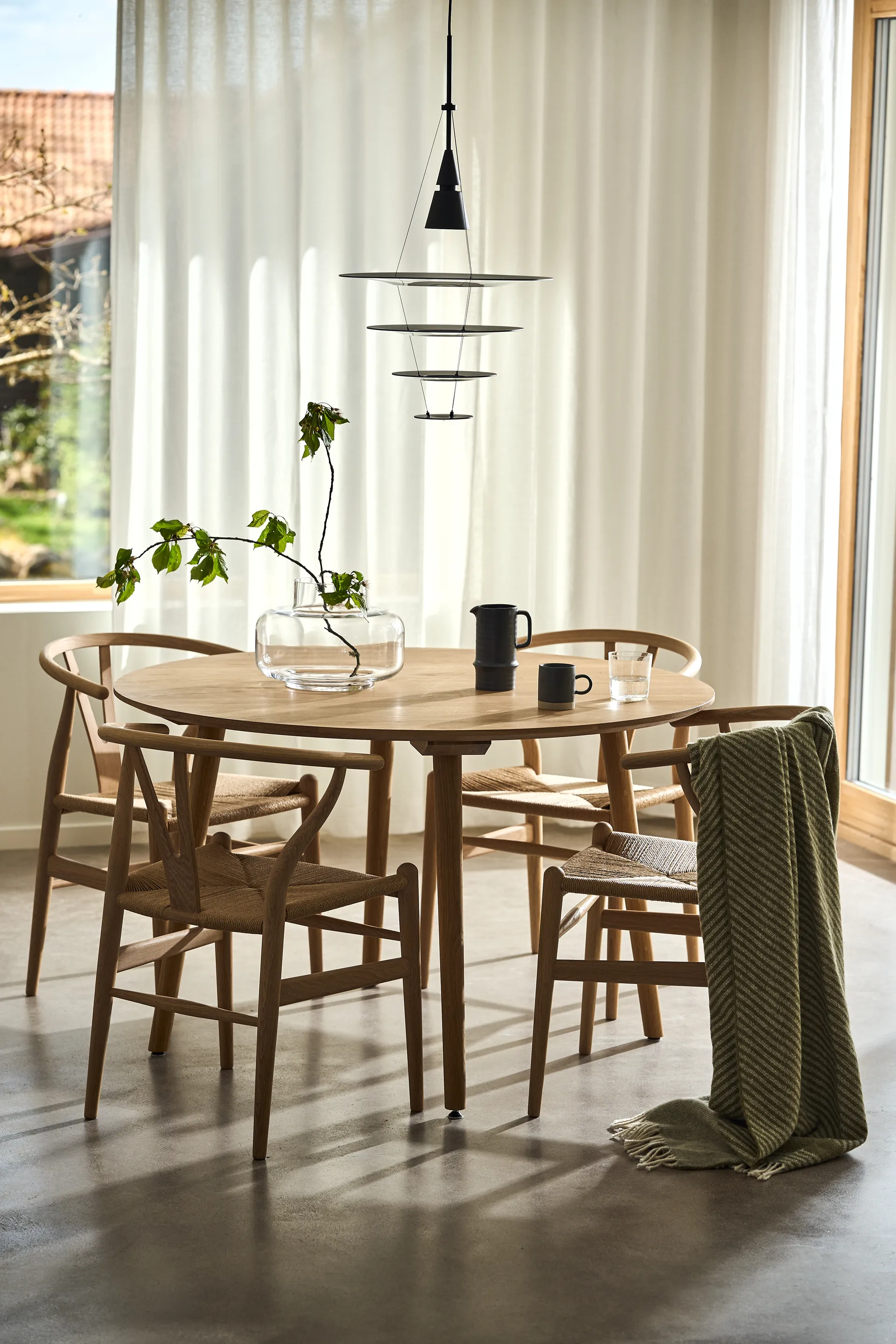 Enigma 425 pendel, Svart Louis Poulsen