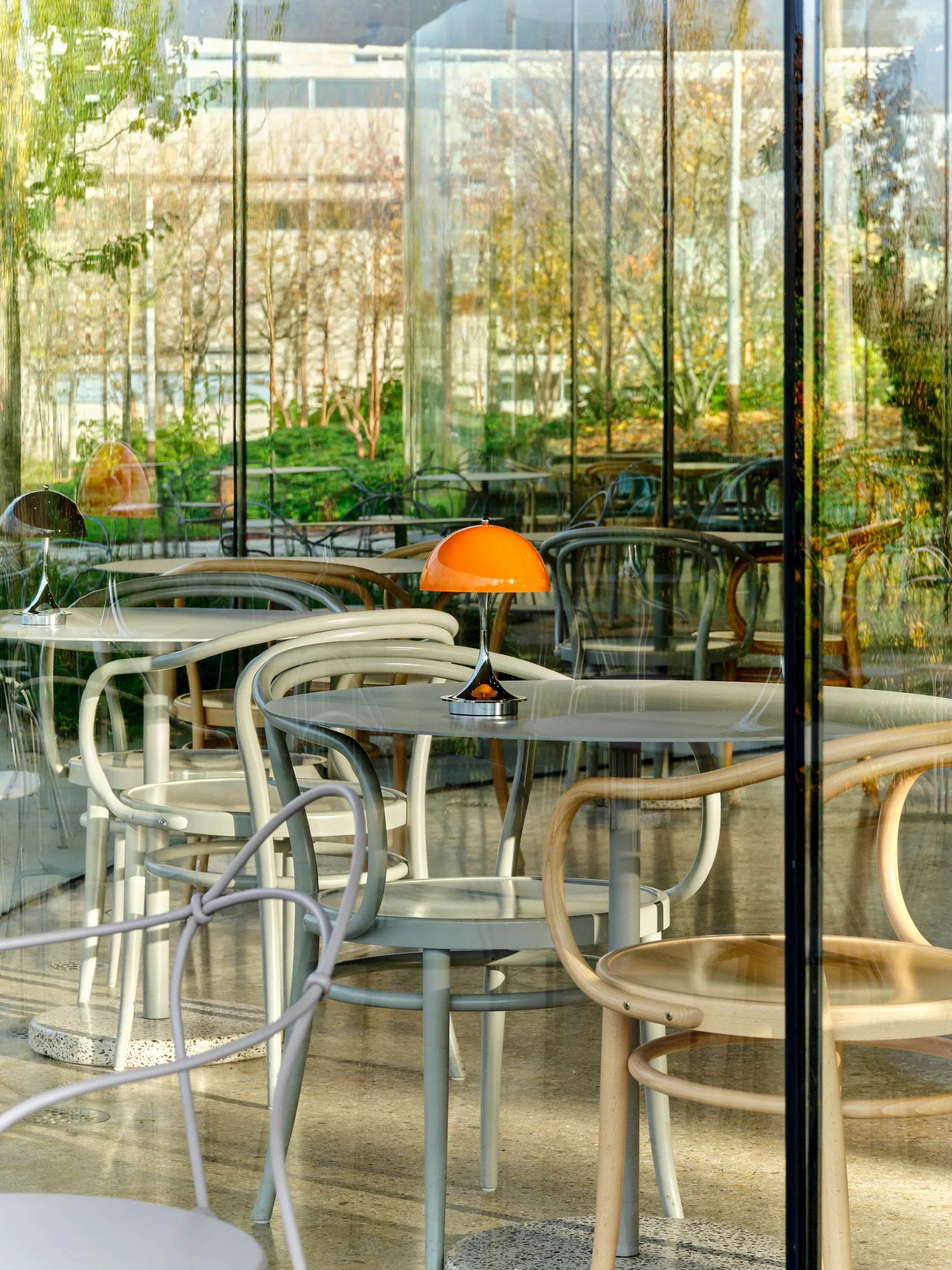 Panthella 160 Portable v3 bordslampa, Original Opal Orange Louis Poulsen